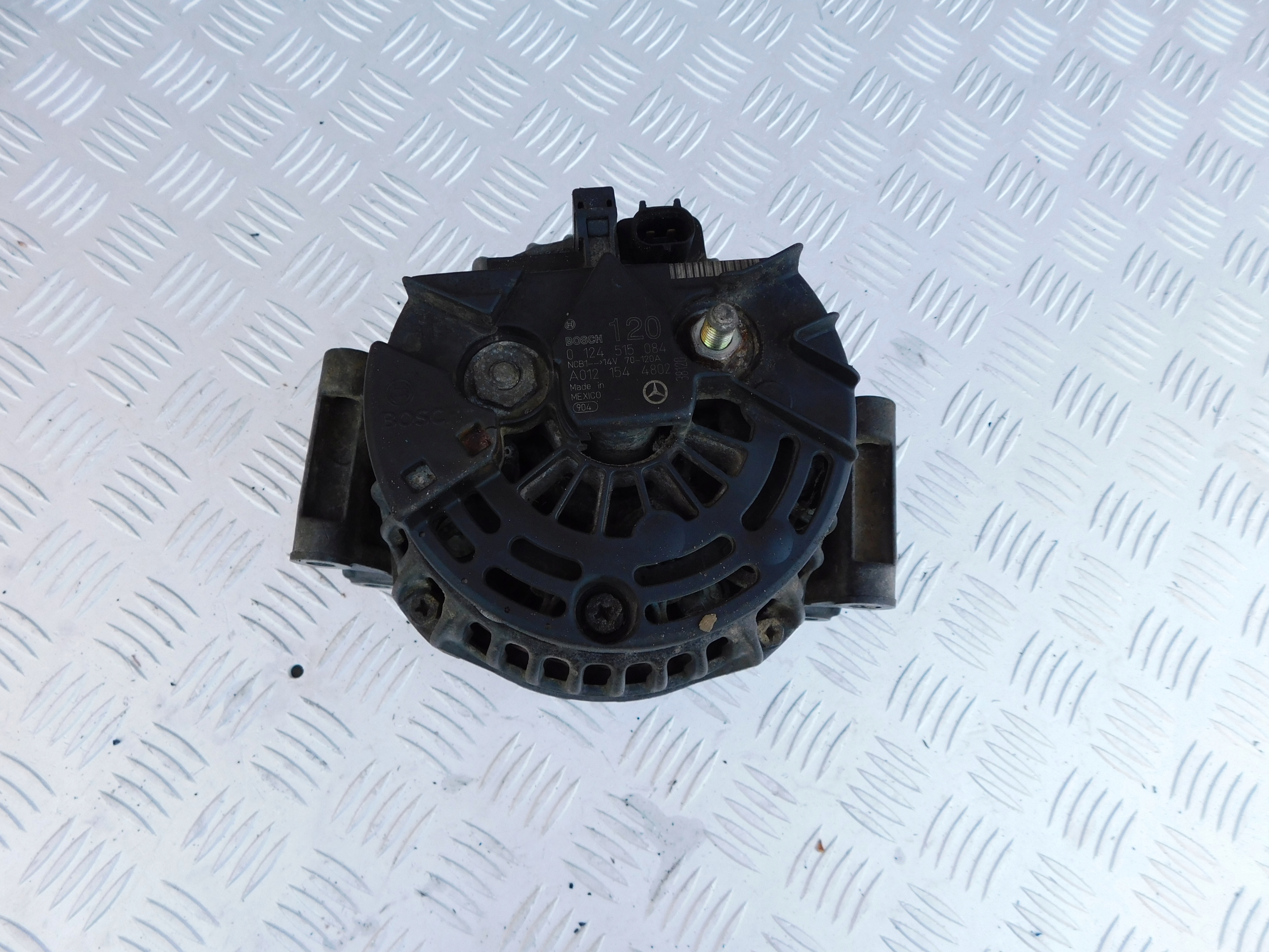 Jeep Grand Cherokee 2.7 crd alternator A0121544802
