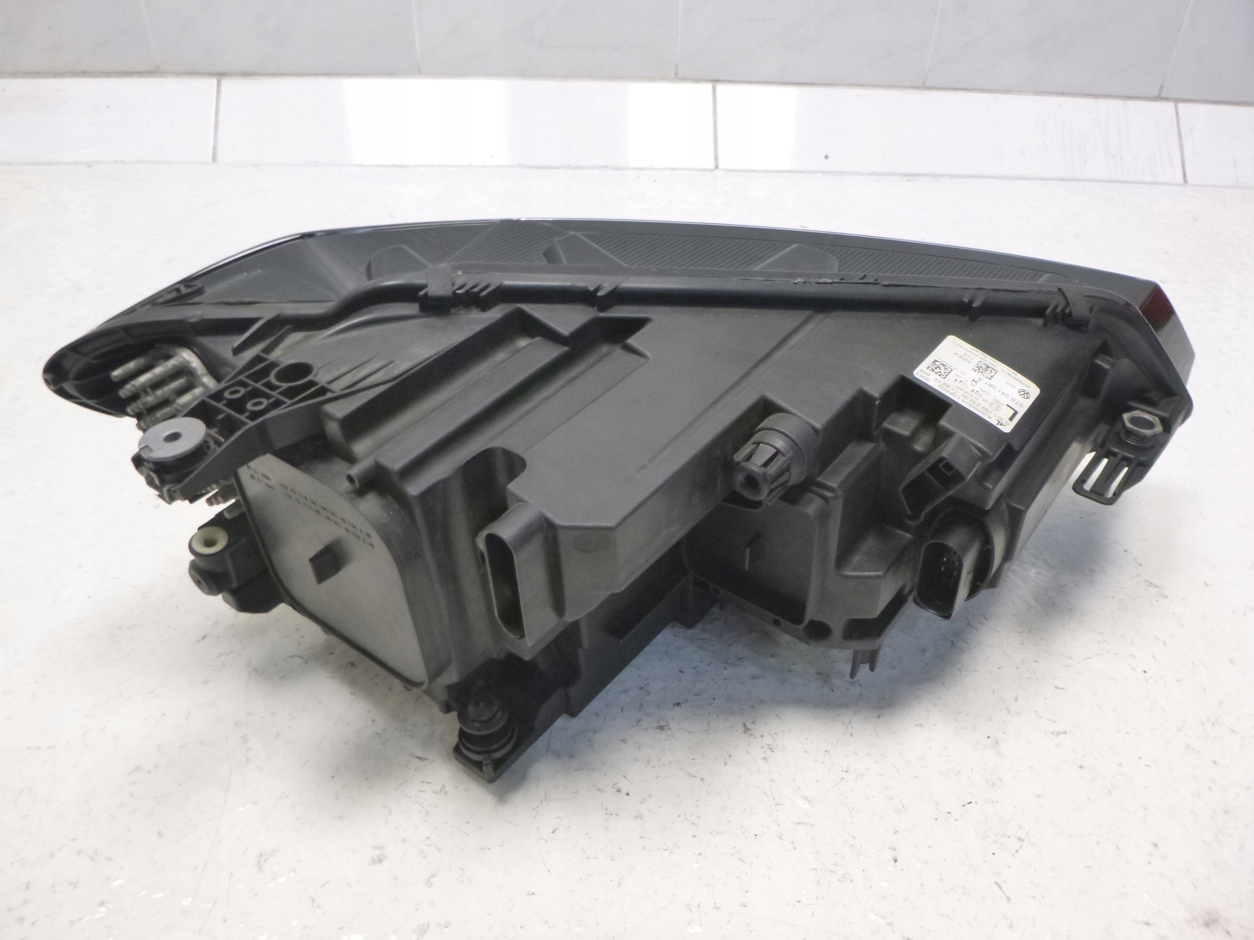 VW TOURAN 2 II light left front left 8PIN FULL LED