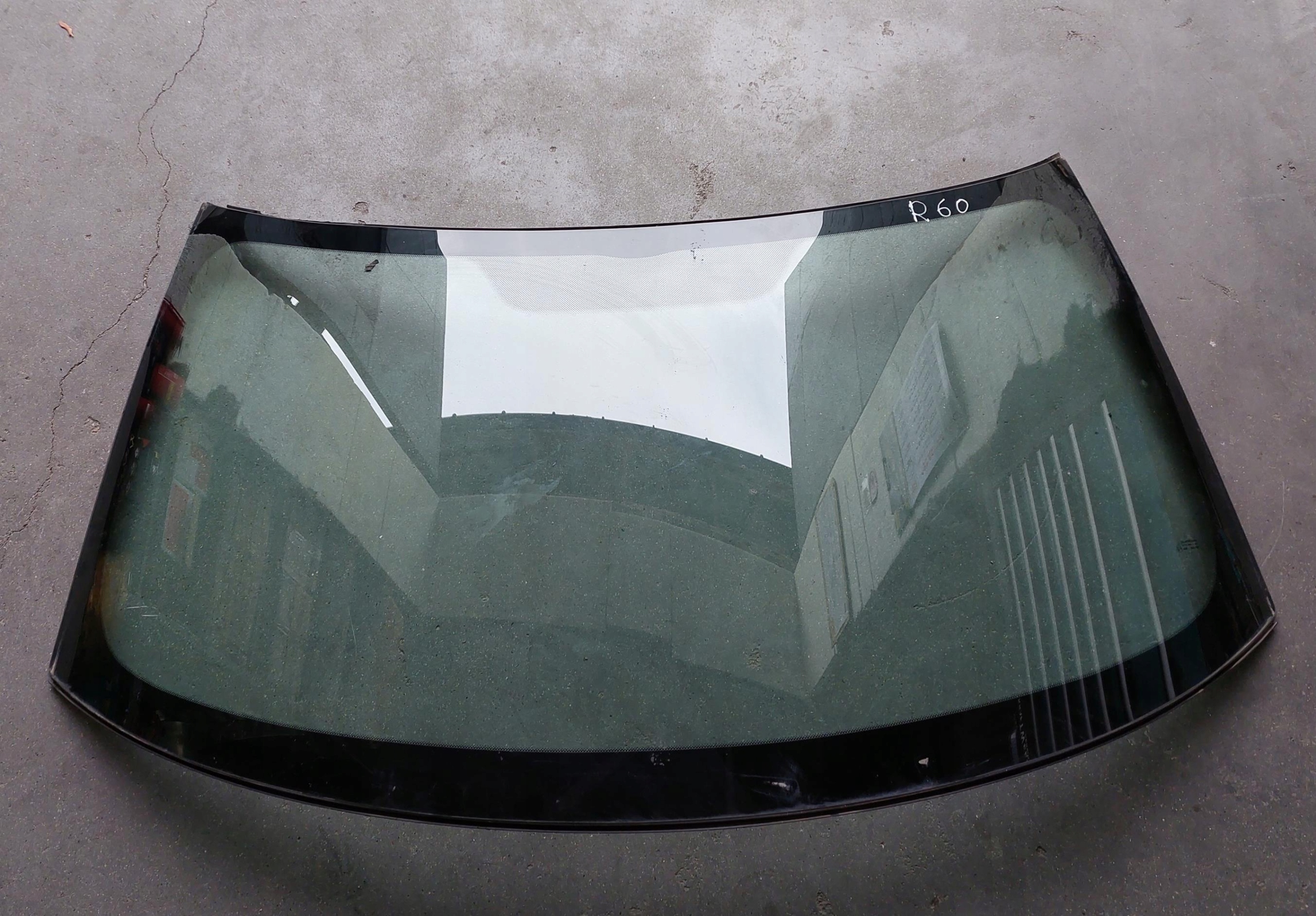 Лобовое стекло переднее MINI COUNTRYMAN R60