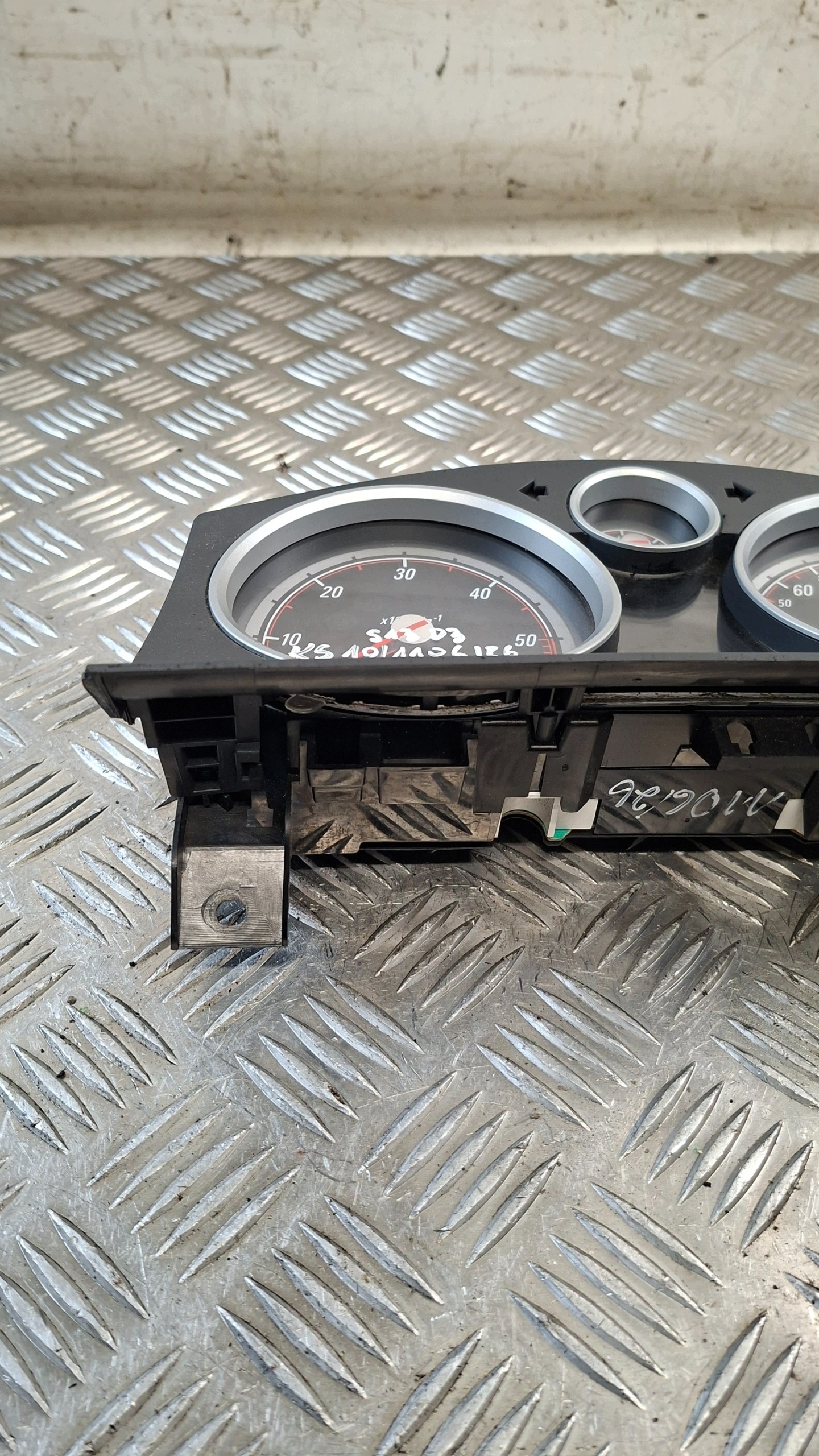 dials dials OPEL ZAFIRA B 1.9CDTI