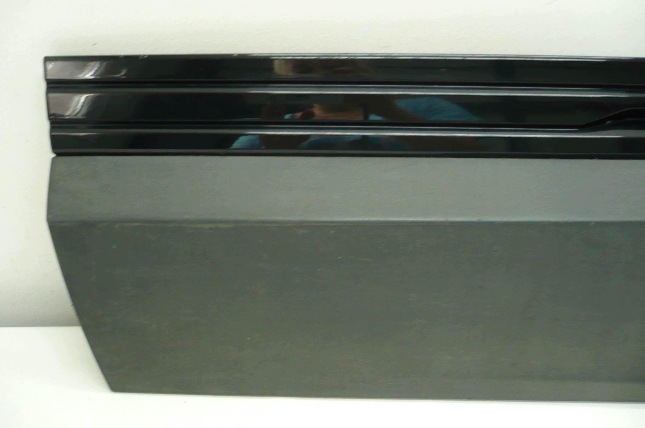 AUDI E-TRON E TRON 2018- moulding door left rear part