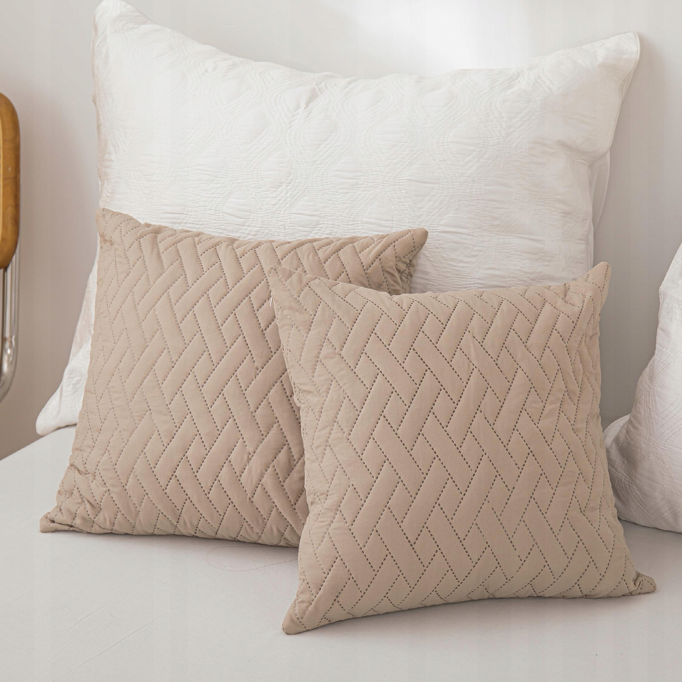 NARZUTA NA ŁÓŻKO PIKOWANA DWUSTRONNA KAPA KOC PLED DASH 240x260CM Długość 260 cm