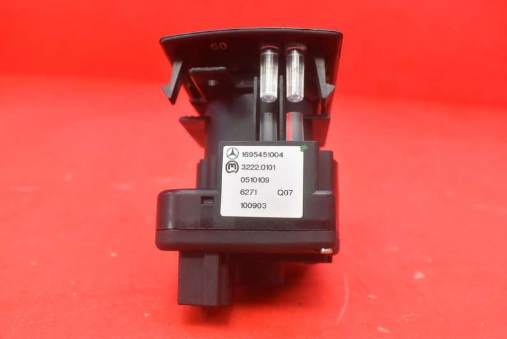 switch light switch A1695451004 MERCEDES B-KLASA W245 05-08