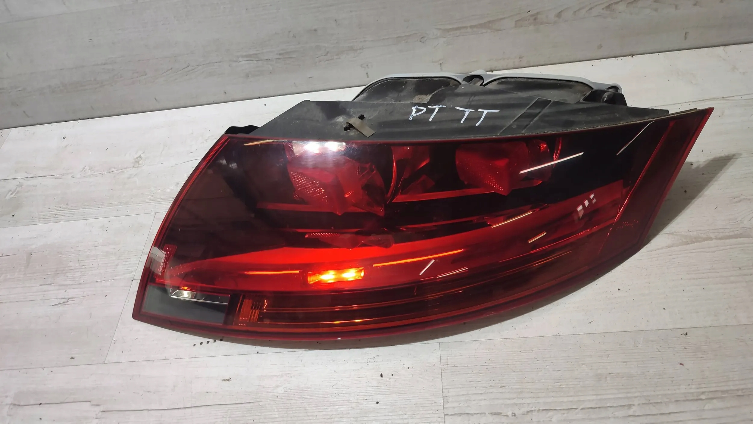 Audi TT TTS Mk2 2013 Licht heck Seite rechts