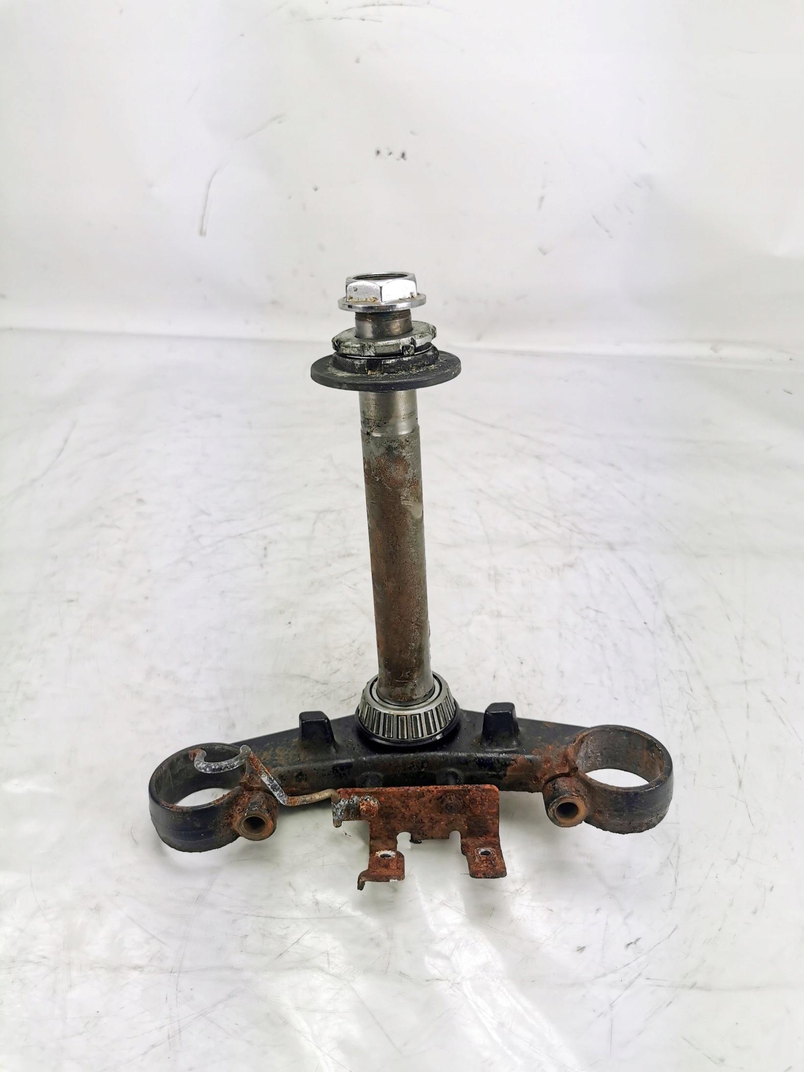 HONDA VFR 800 V-TEC 02-12 PÓŁKA DOLNA