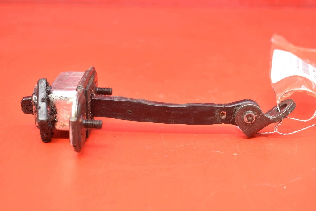 limiter door left front HYUNDAI GENESIS 1 and LIFT 11-14