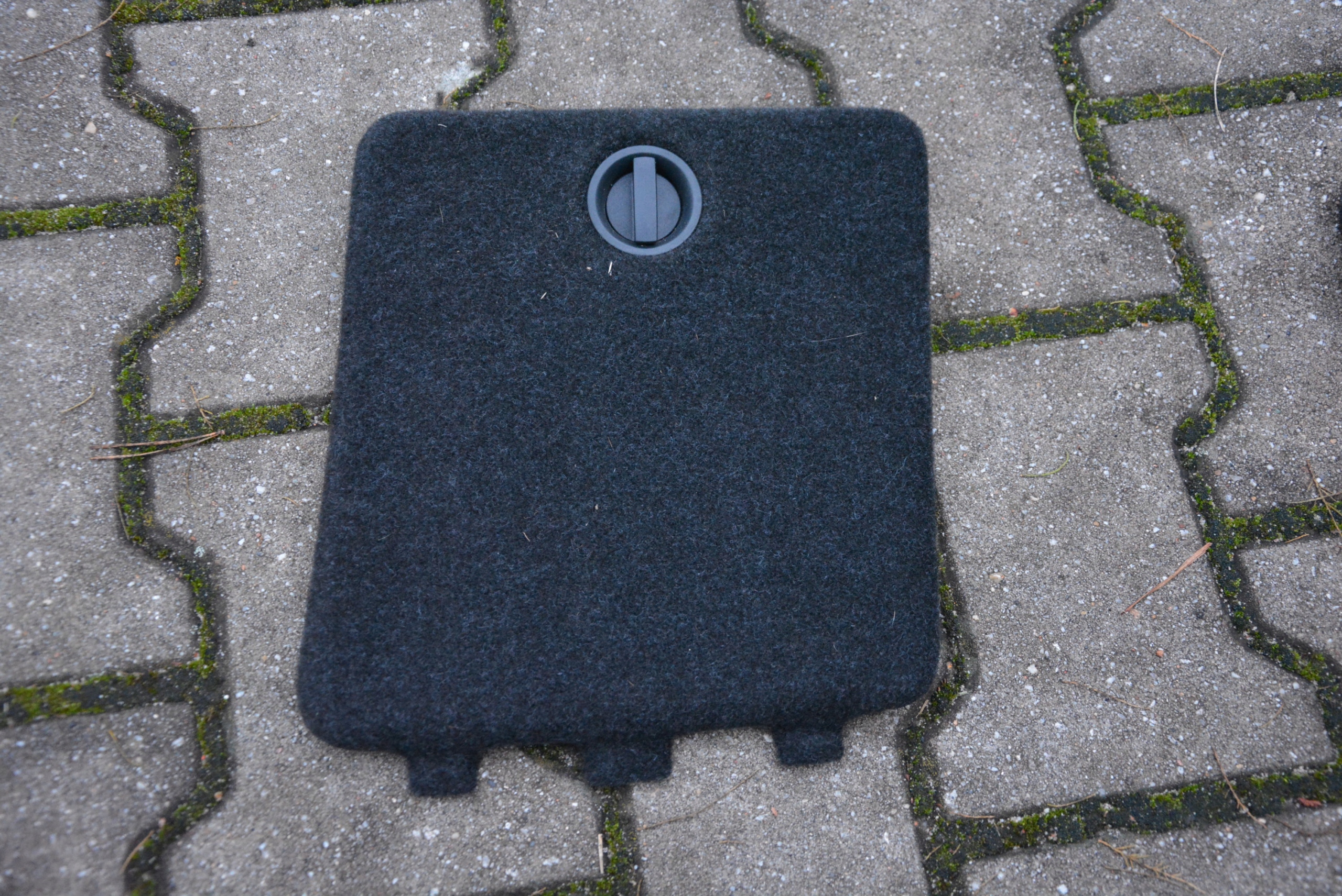 ZAŚLEPKA BAGAŻNIKA VW PASSAT B7 KOMBI