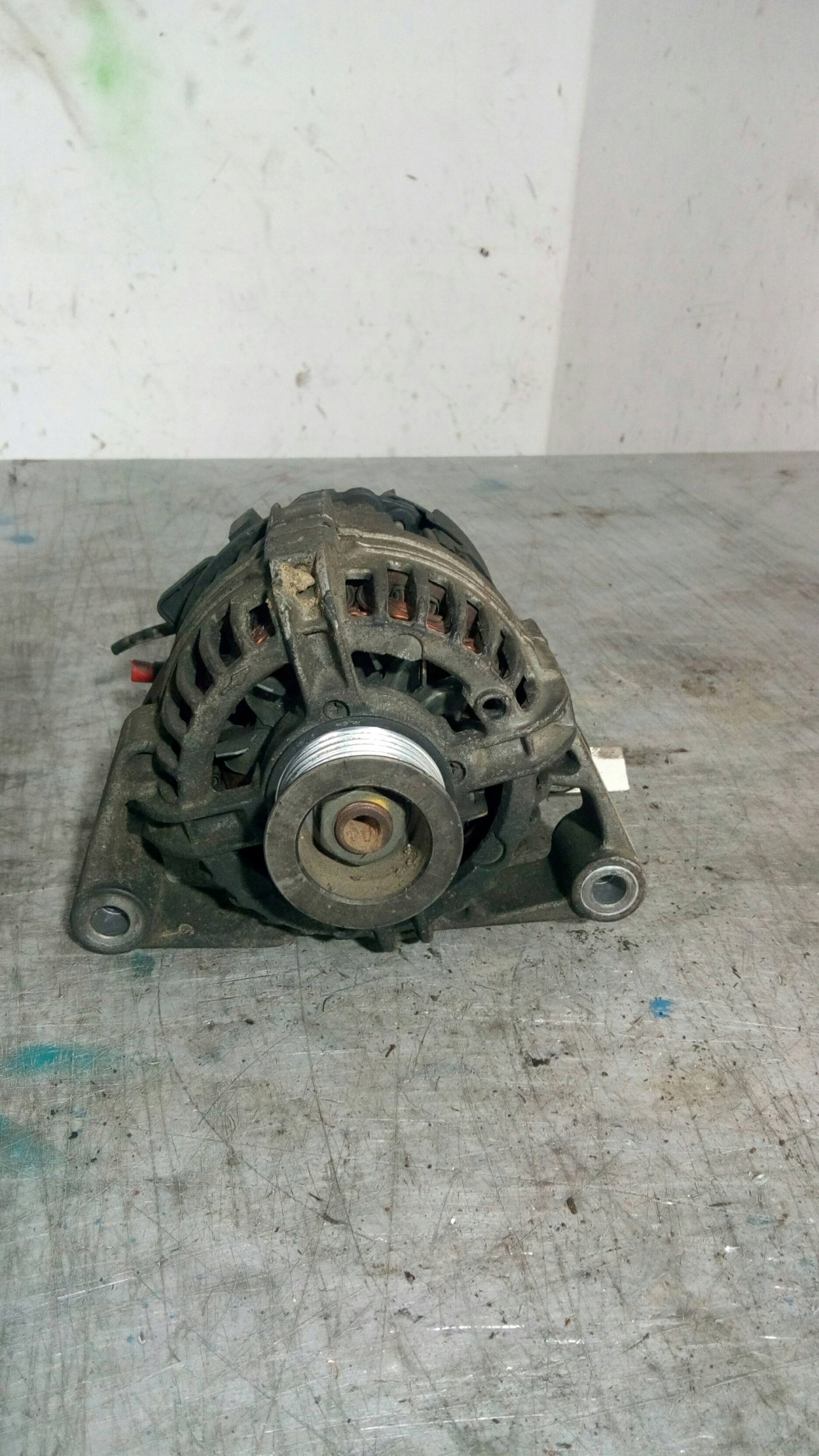 Alternator Opel Corsa C 1,2 B 0124225041 Producent części OEM