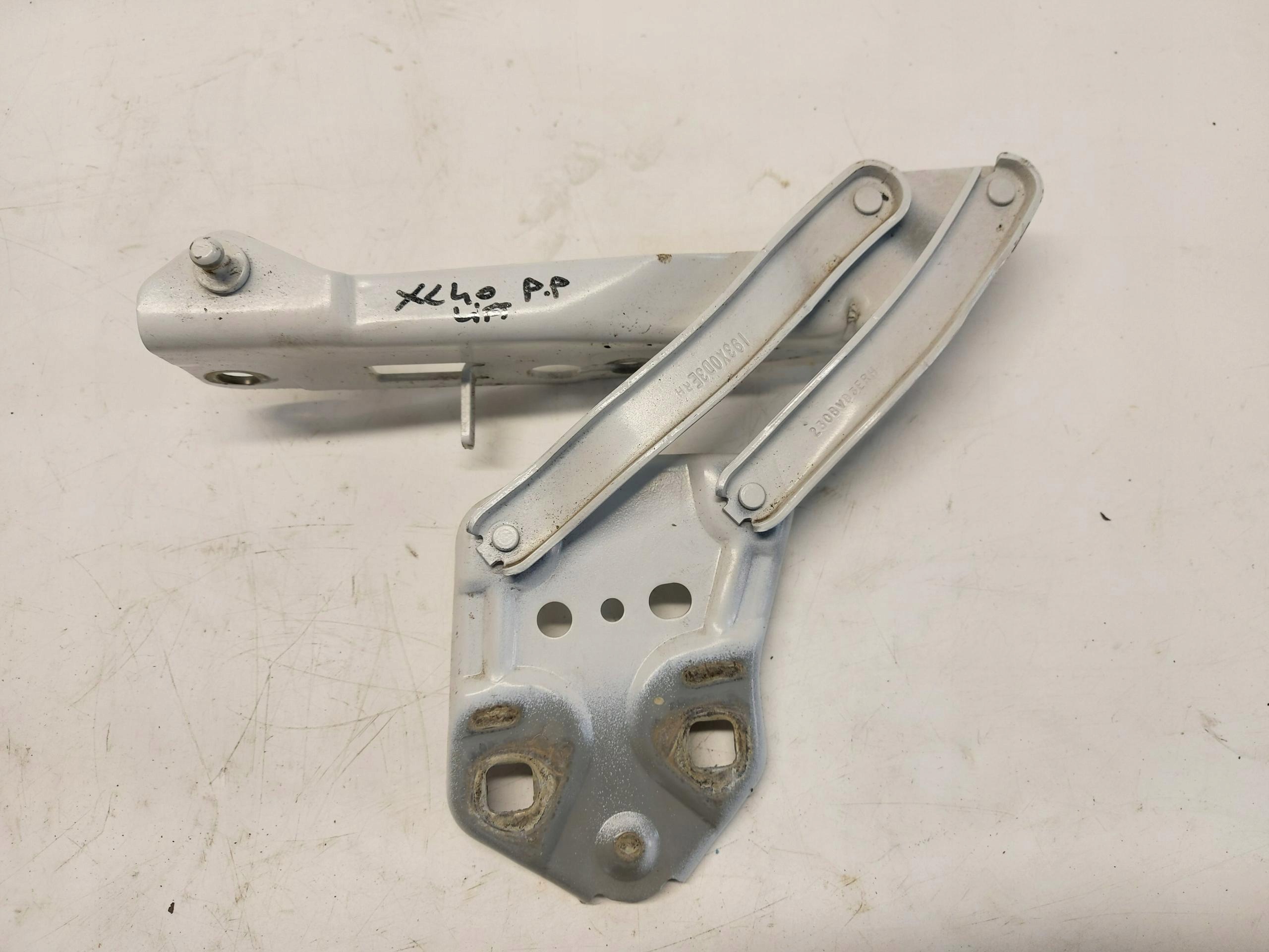 VOLVO XC40 LIFT hinge bonnets front right 32297490