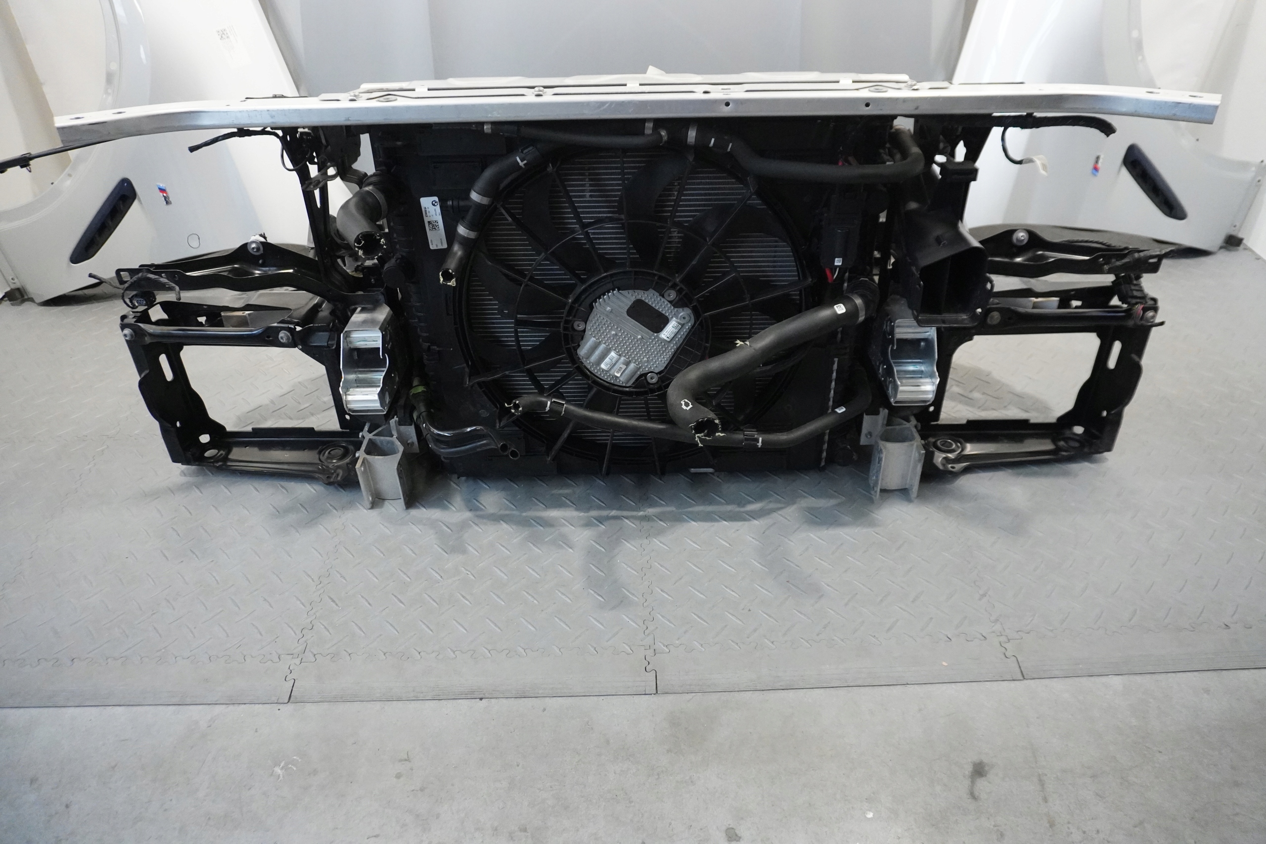 MASKA ZDERZAK LAMPY BMW G01 G02 M-PAKIET A83 Kolor inny