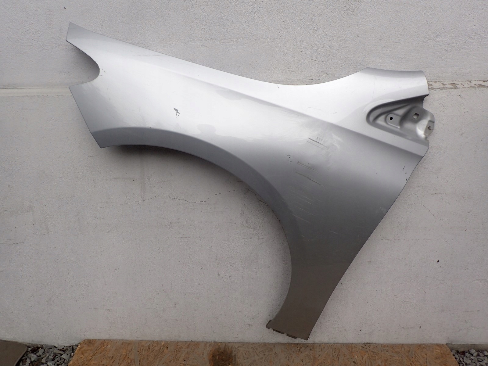 fender left front front MERCEDES B KLASA 247