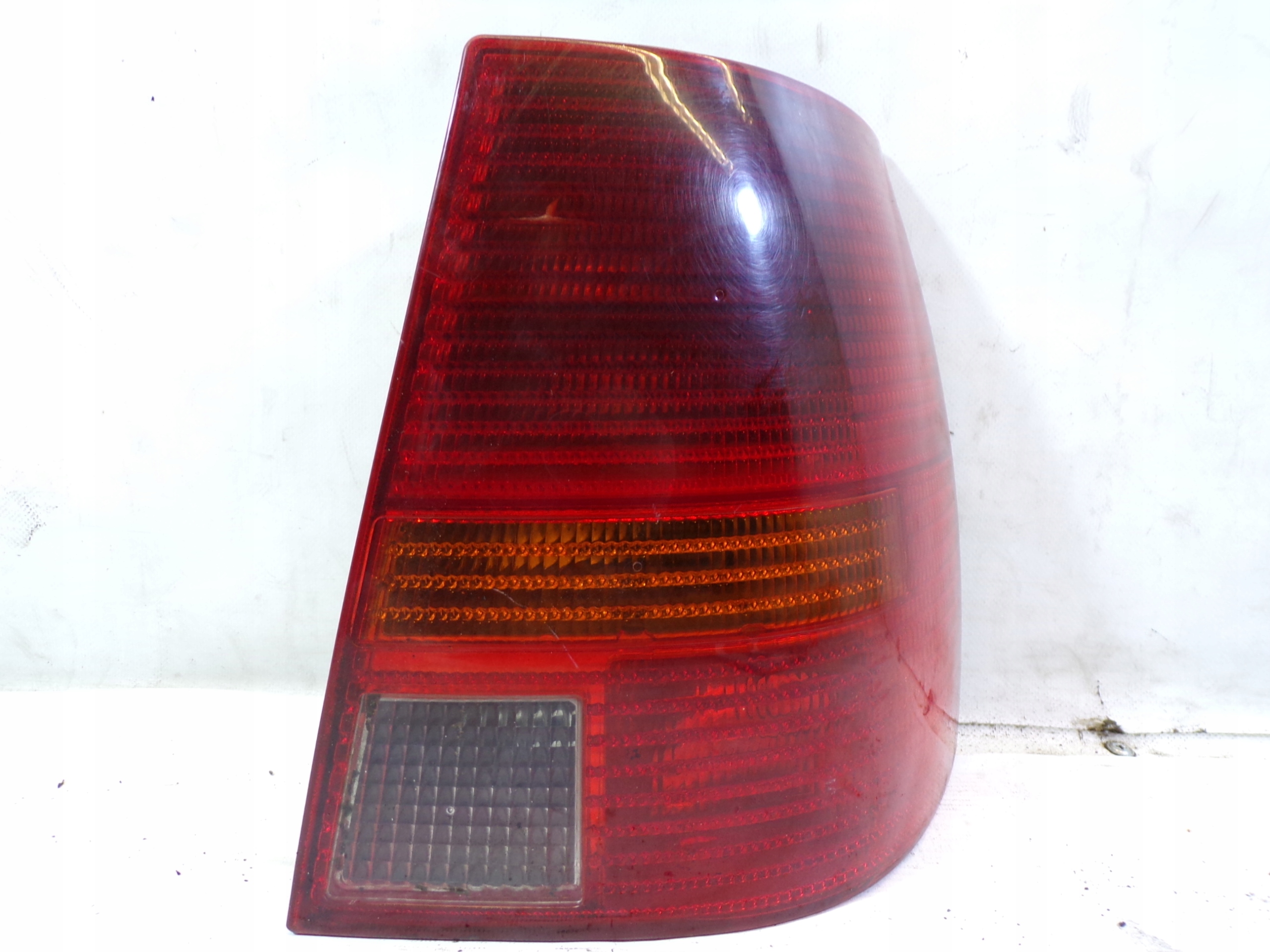 light rear rear part right VOLKSWAGEN GOLF 4 IV KOMBI (K)