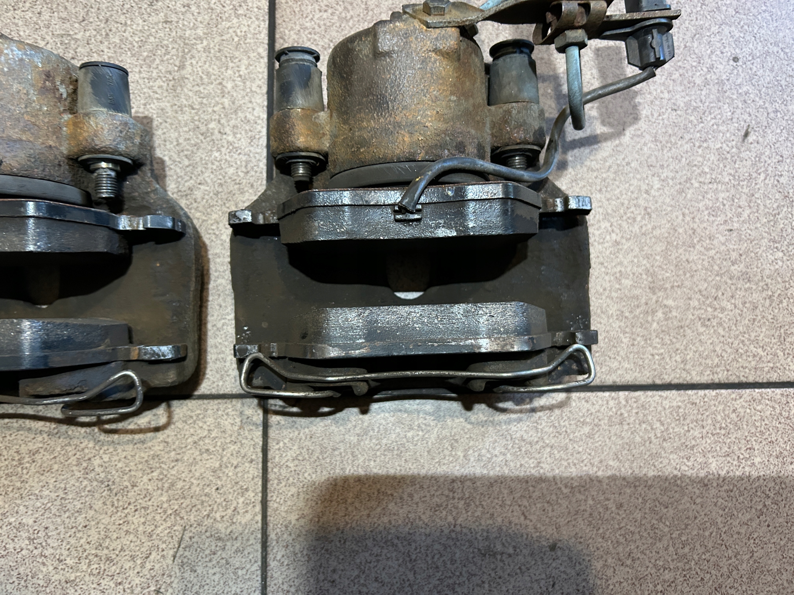 ZACISK 569 568 PRZÓD AUDI A4 B6 A6 C5 312 MM KOMPLET Typ samochodu Samochody osobowe