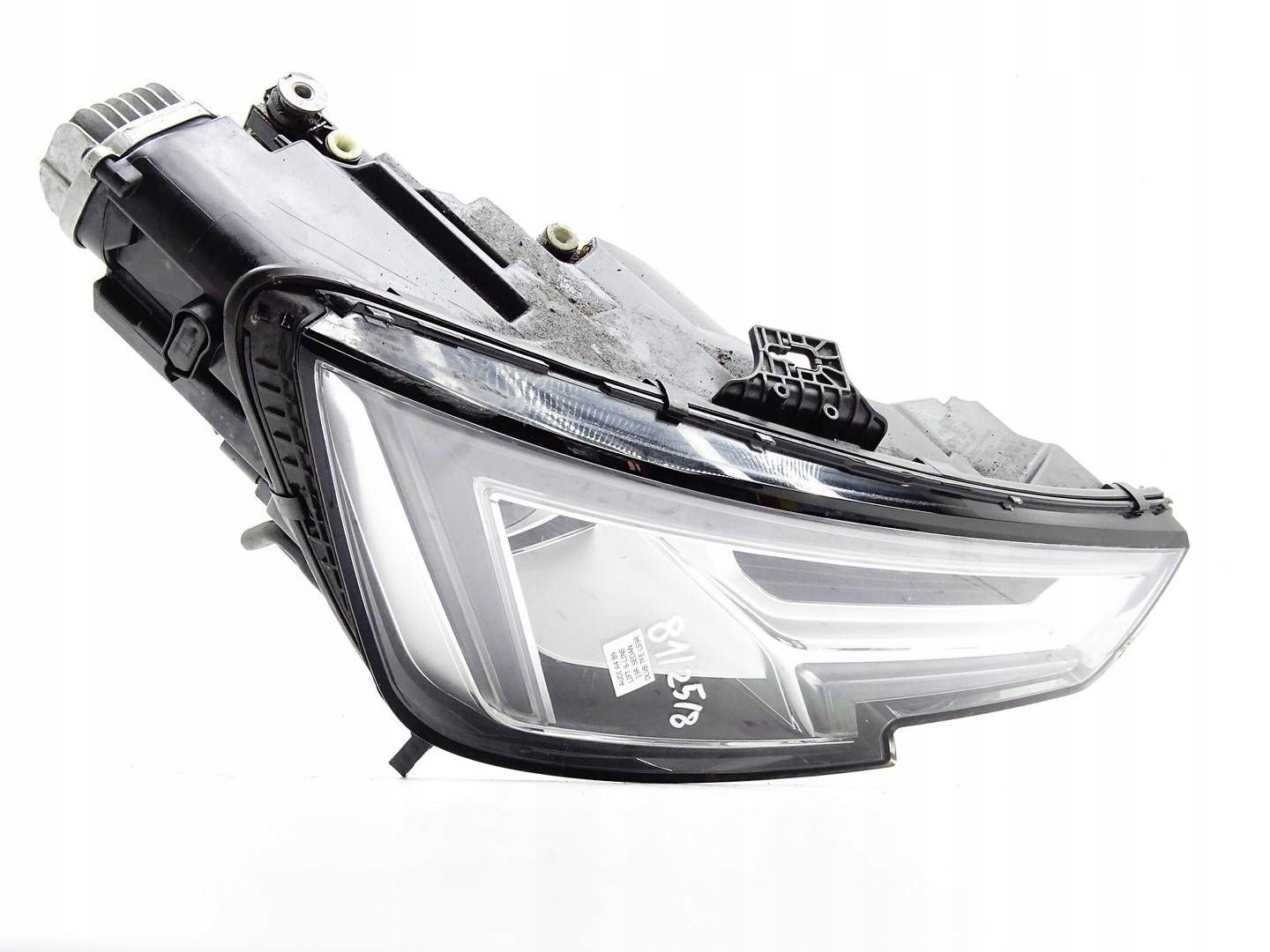 REFLEKTOR light right front right front FULL LED AUDI A4 B9 8W0941034A