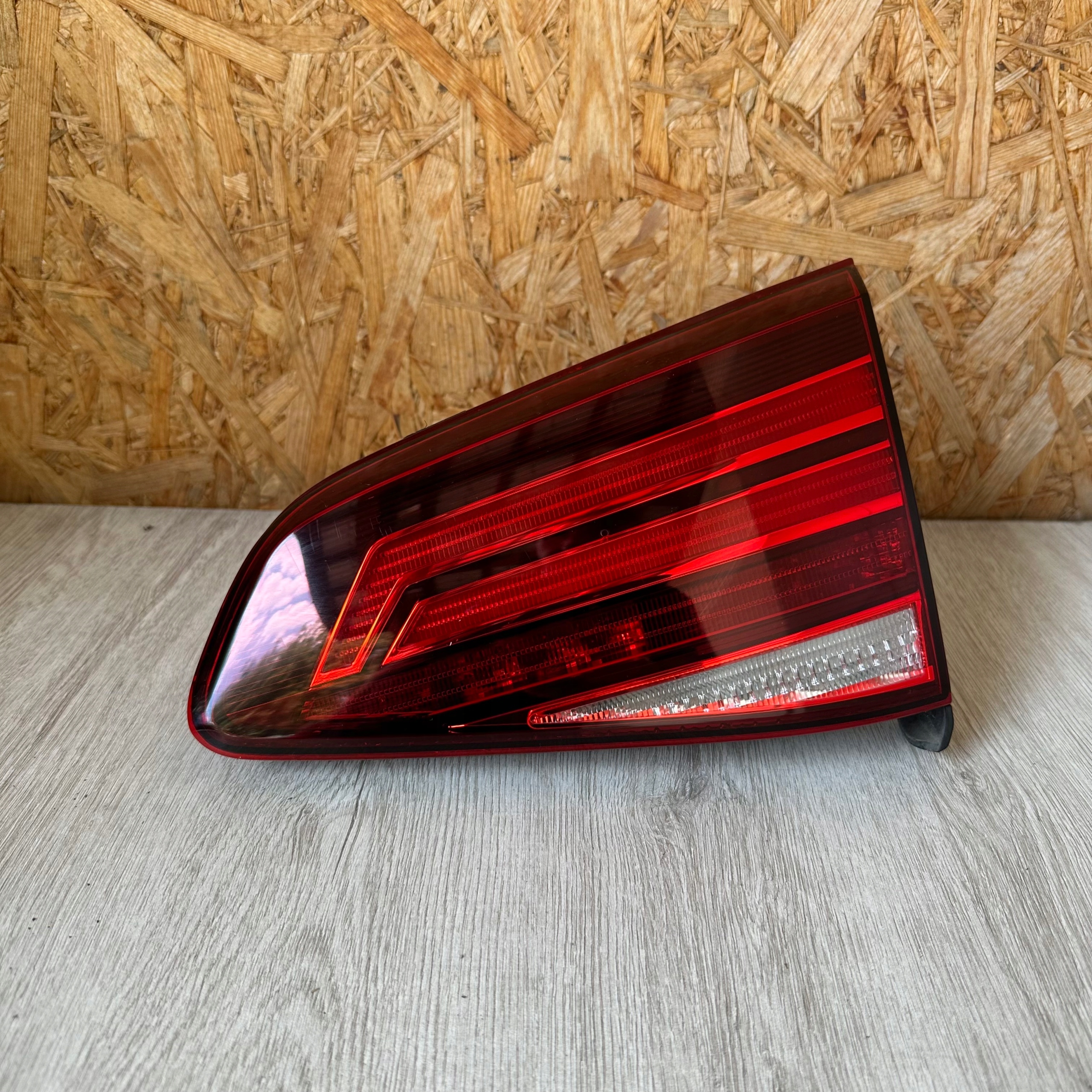 VW Golf V Rückleuchte 5G0945094A Rearlamp - Thumbnail 1