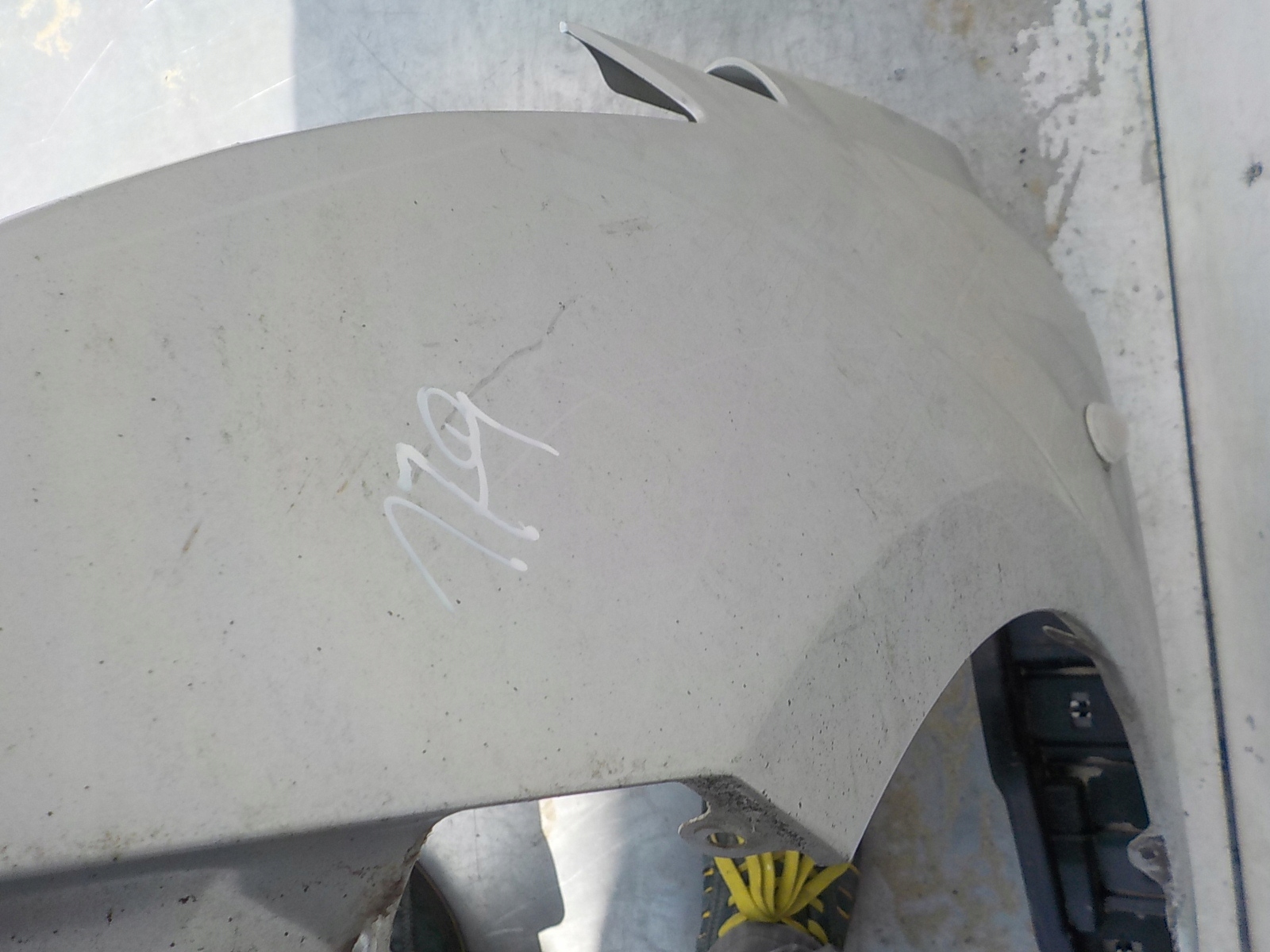 179 SUZUKI SWIFT IV MK7 04-10 fender left front front