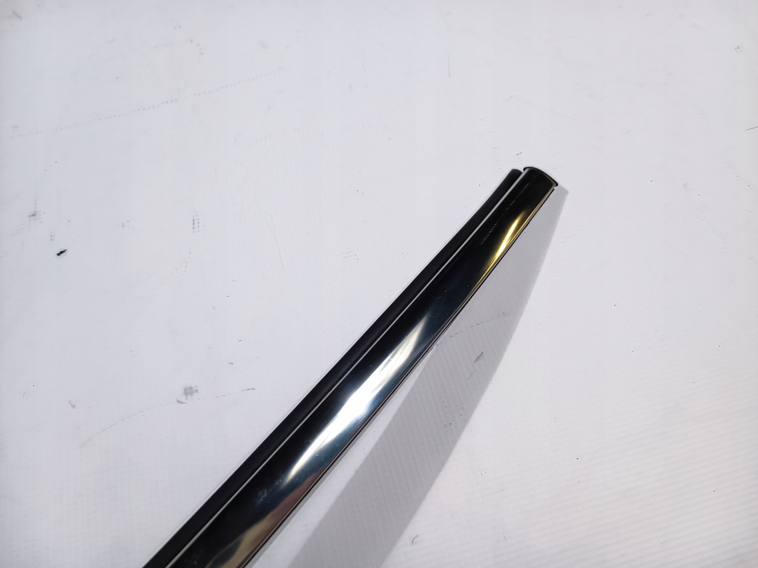 moulding windows rear part bonnet boot Ford Flex 2013