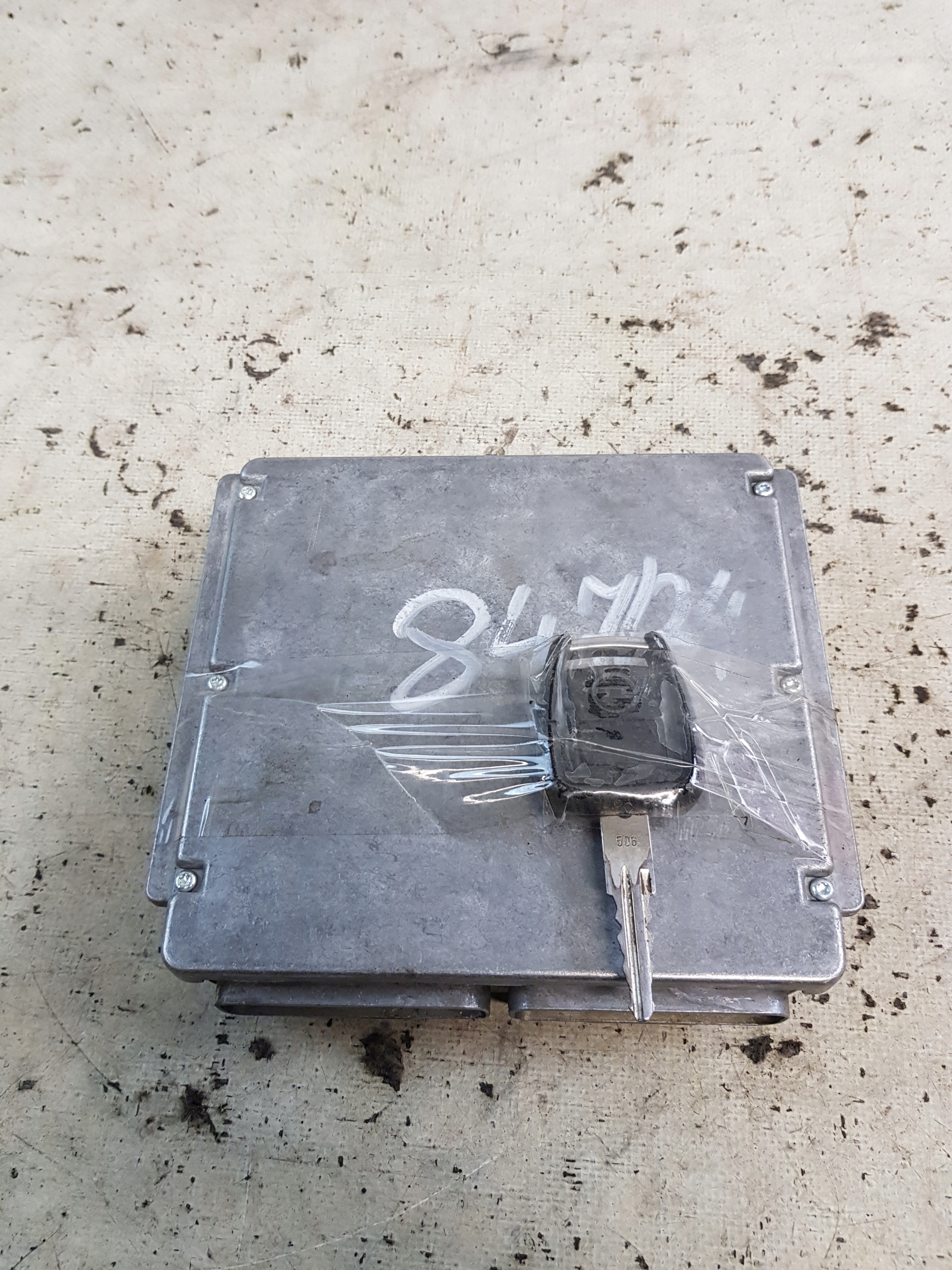 control unit of the engine key OPEL ASTRA G 1.6B OE 16268377 6237797