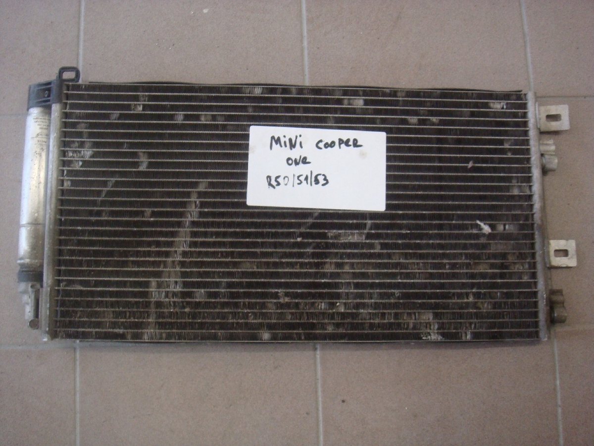 817547 - MINI One COOPER 1.6 R50 R53 охладитель воздуха