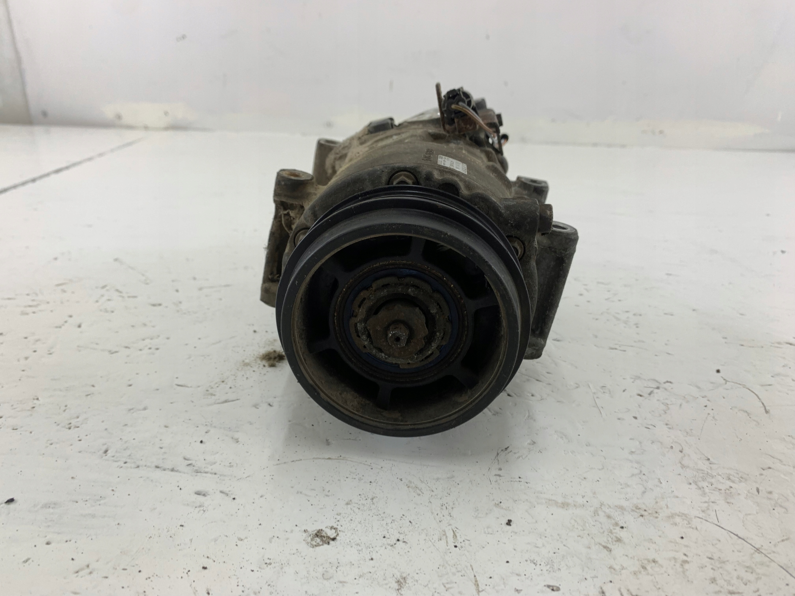 MERCEDES W169 2.0 CDI compressor; air conditioning compressor A0012303611