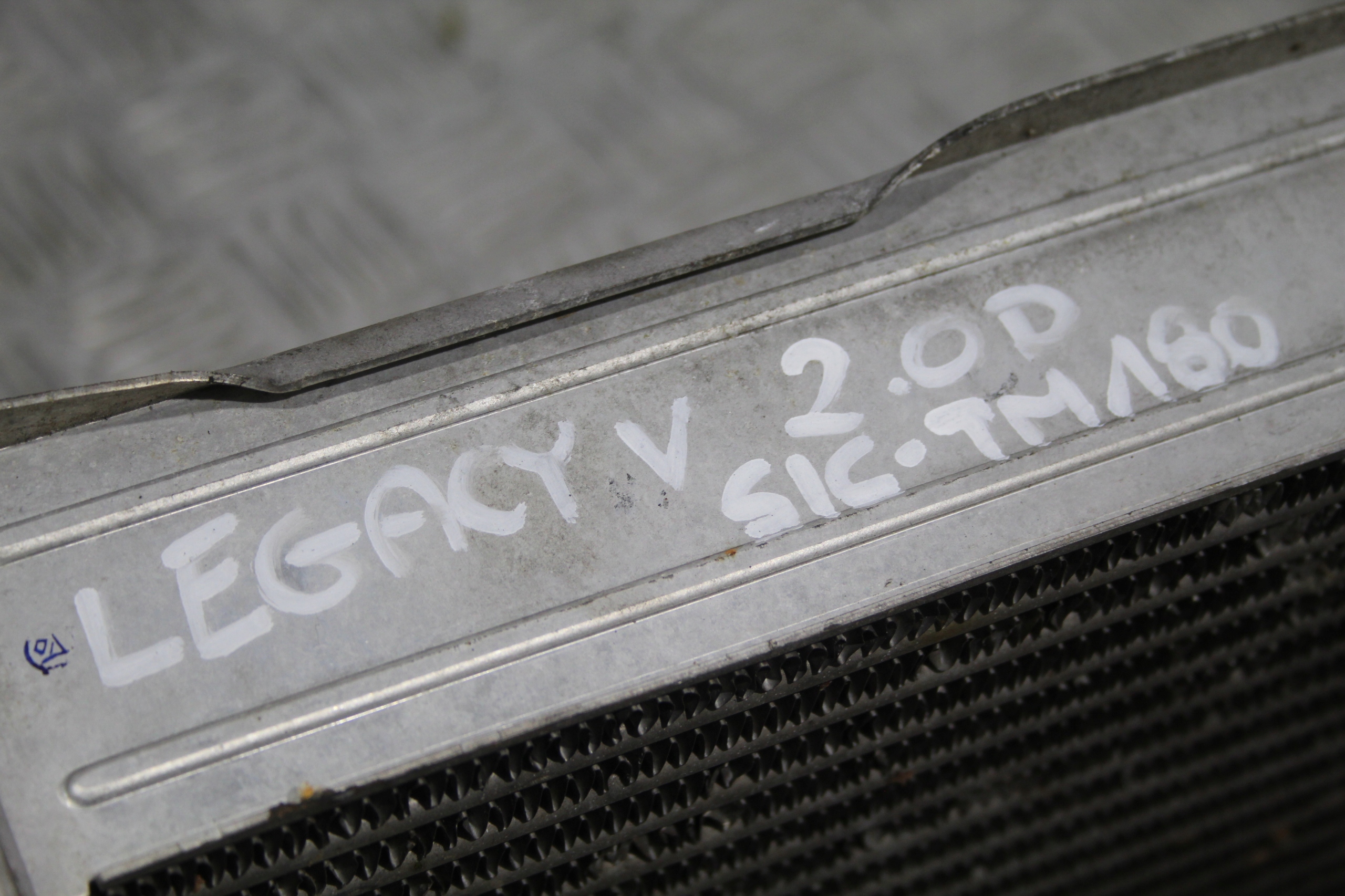 chladič intercoolera SUBARU LEGACY V 5