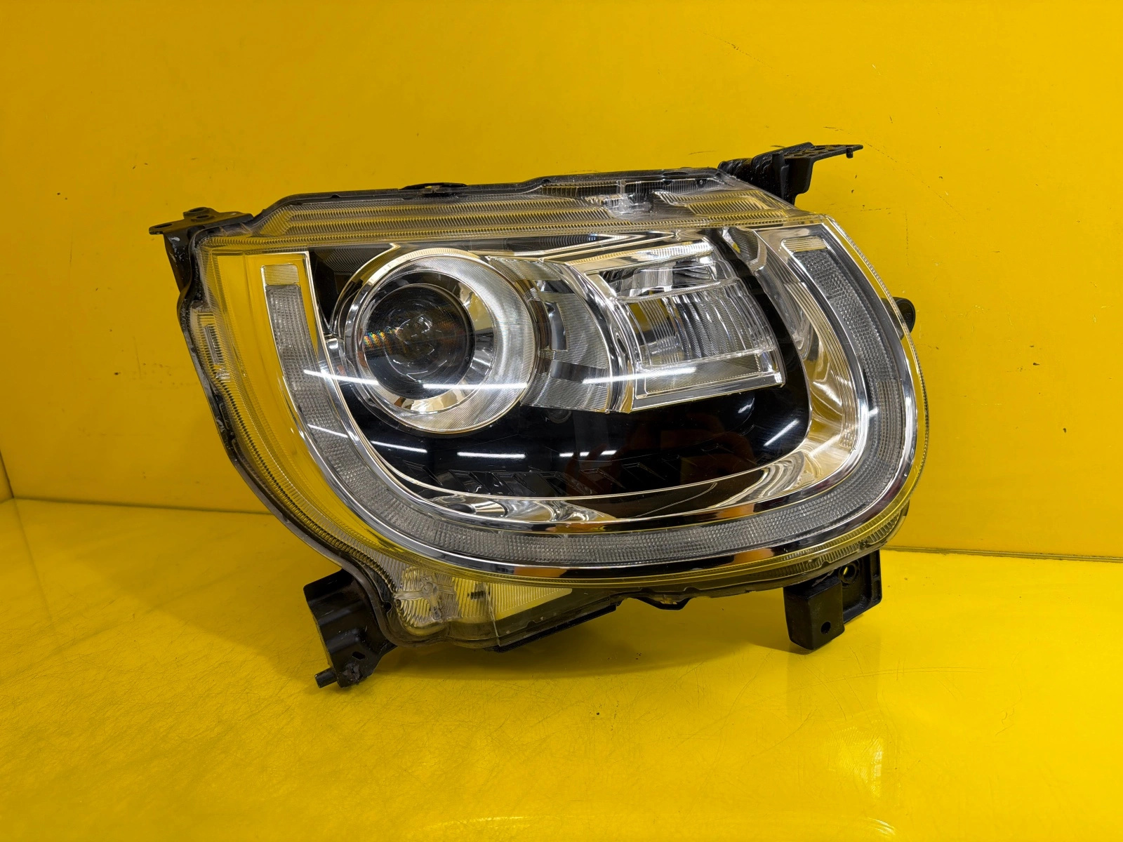 light front right Suzuki Ignis 2017- Full Led 100-59347