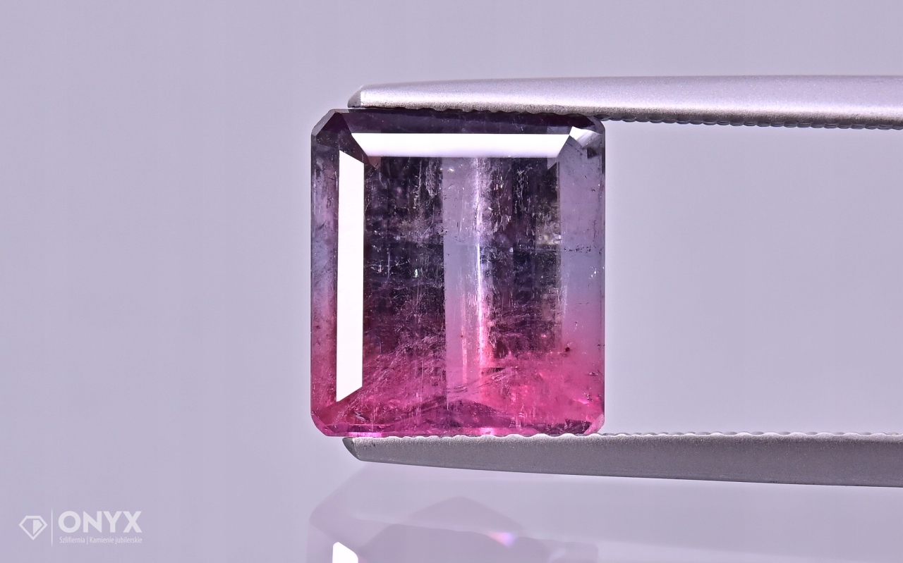 Fasetovaný turmalín oktagon 10,5x9,5 mm