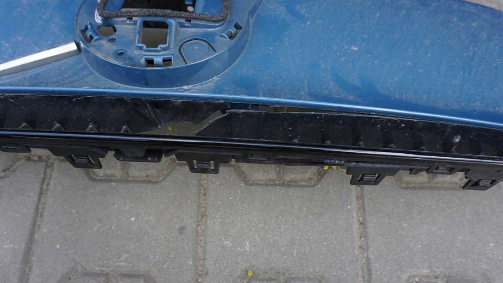 VOLVO C40 XC40 RECHARGE LIFT - Grill Grill