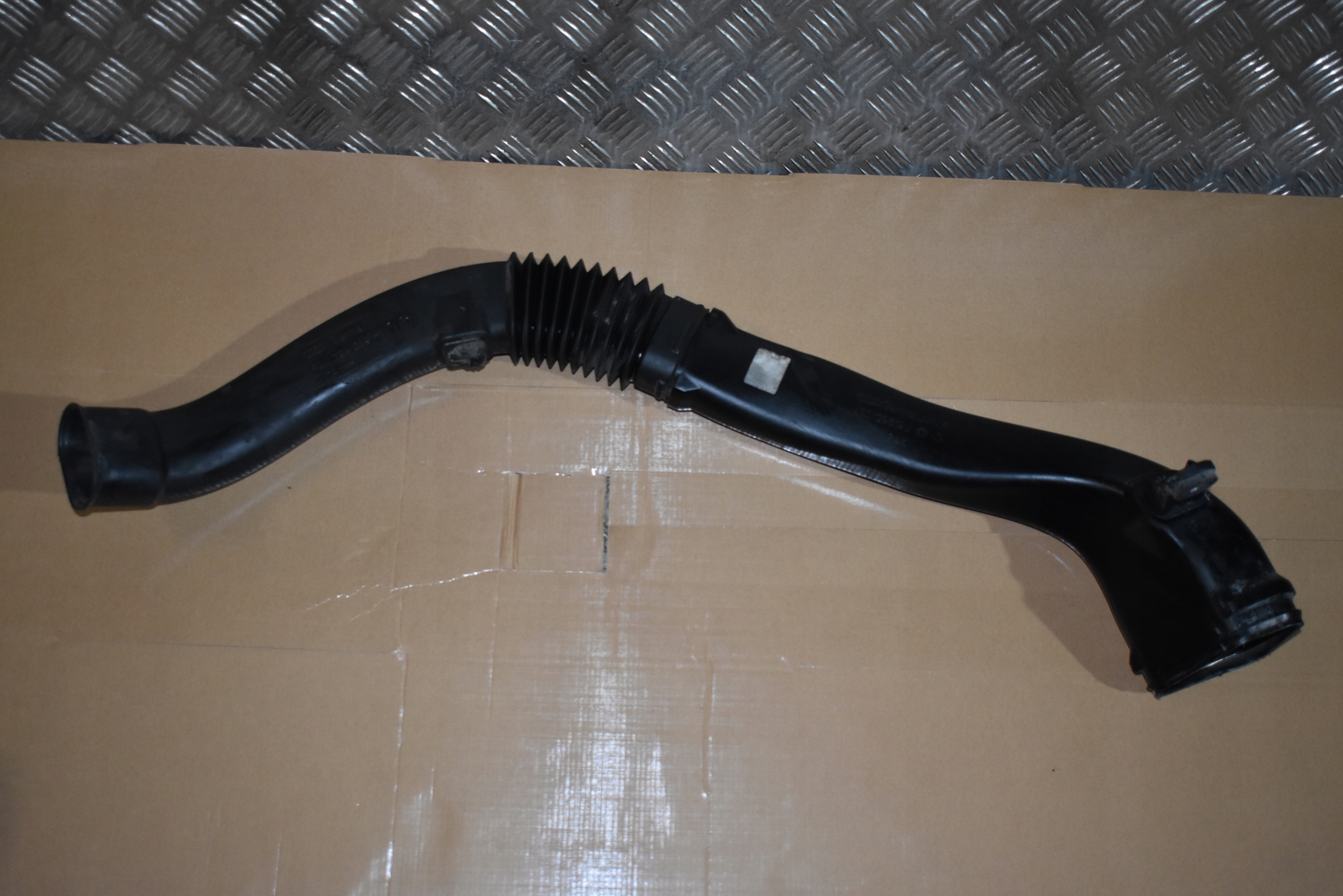 IDEALNY intake air left AUDI R8 5.2 TFSI 1
