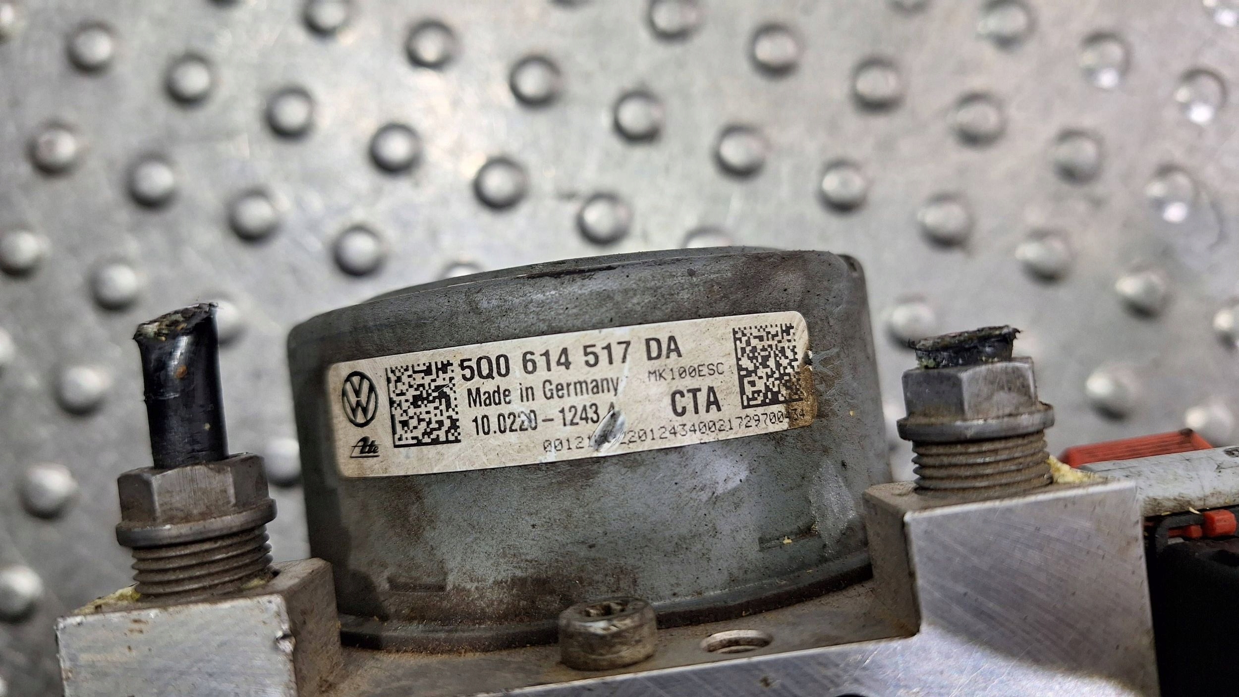 pump control unit ABS 5Q0614517DA SKODA SUPERB III PASSAT B8 A3 8V TOURAN 5T