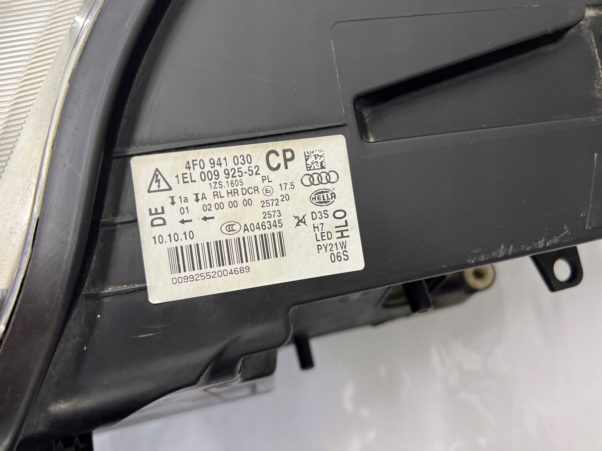 AUDI A6 C6 LIFT light XENON front right + left 4F0941030CP EUROPA