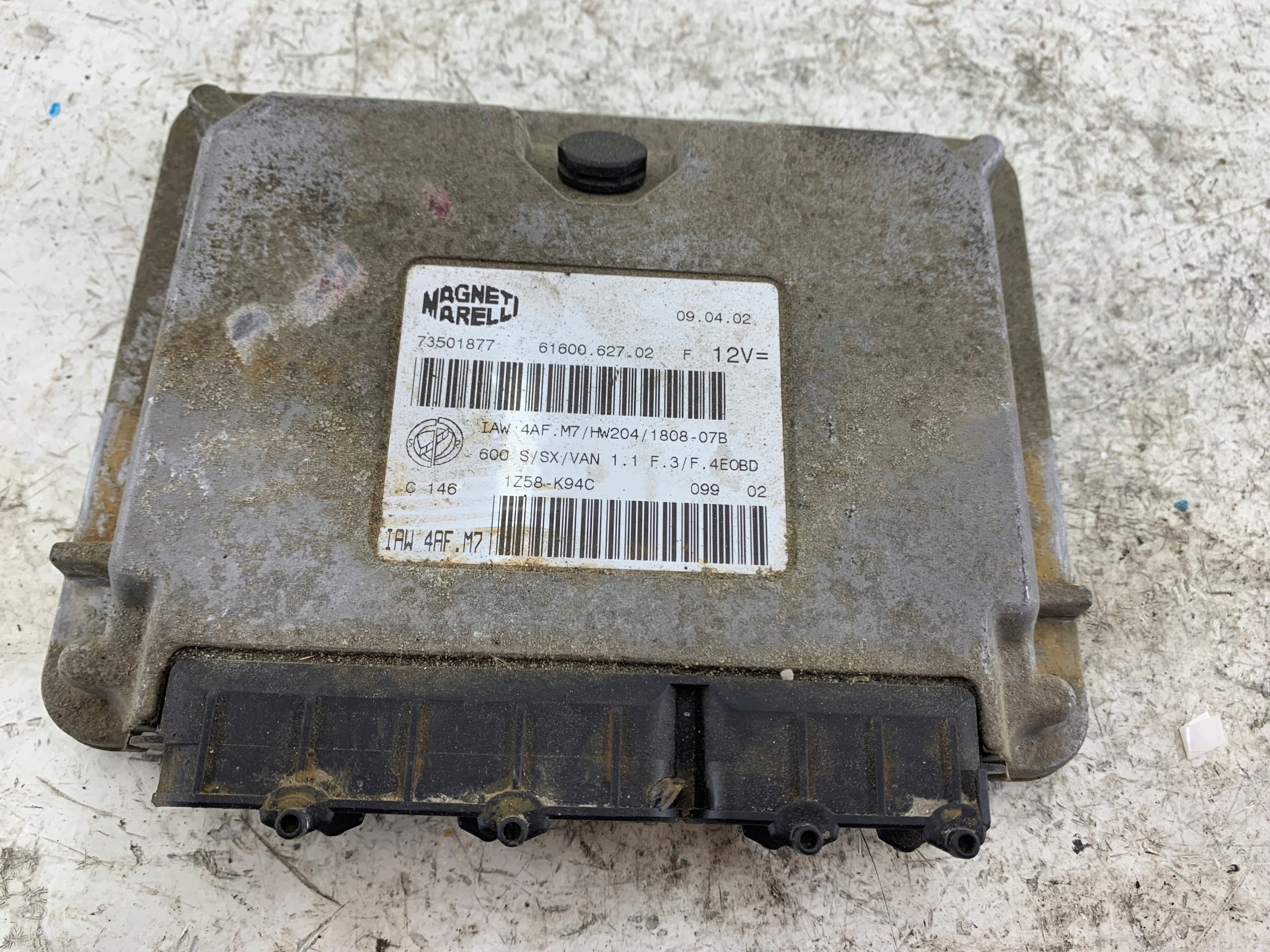 FIAT SEICENTO 1.1 unité de commande électronique uce moteur 73501877