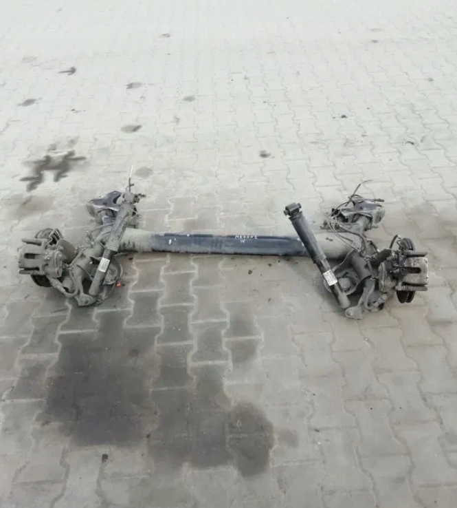 BELKA TYLNA ZAWIESZENIE PIASTA MEGANE IV 1.6 DCI