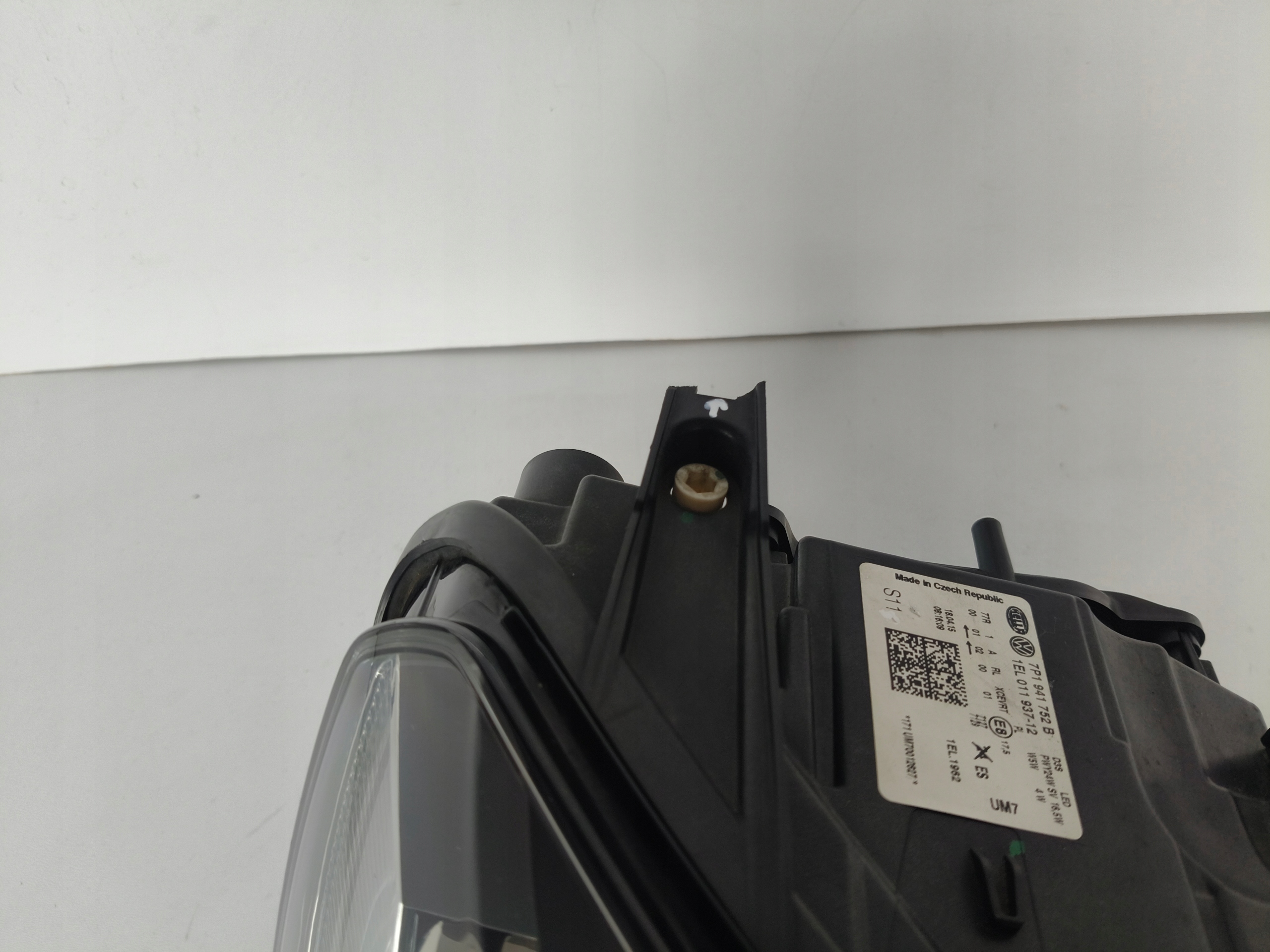 LAMPA PRAWA REFLEKTOR VW TOUAREG 7P6 14- LIFT XENON LED SKRĘTNY Typ samochodu Samochody osobowe