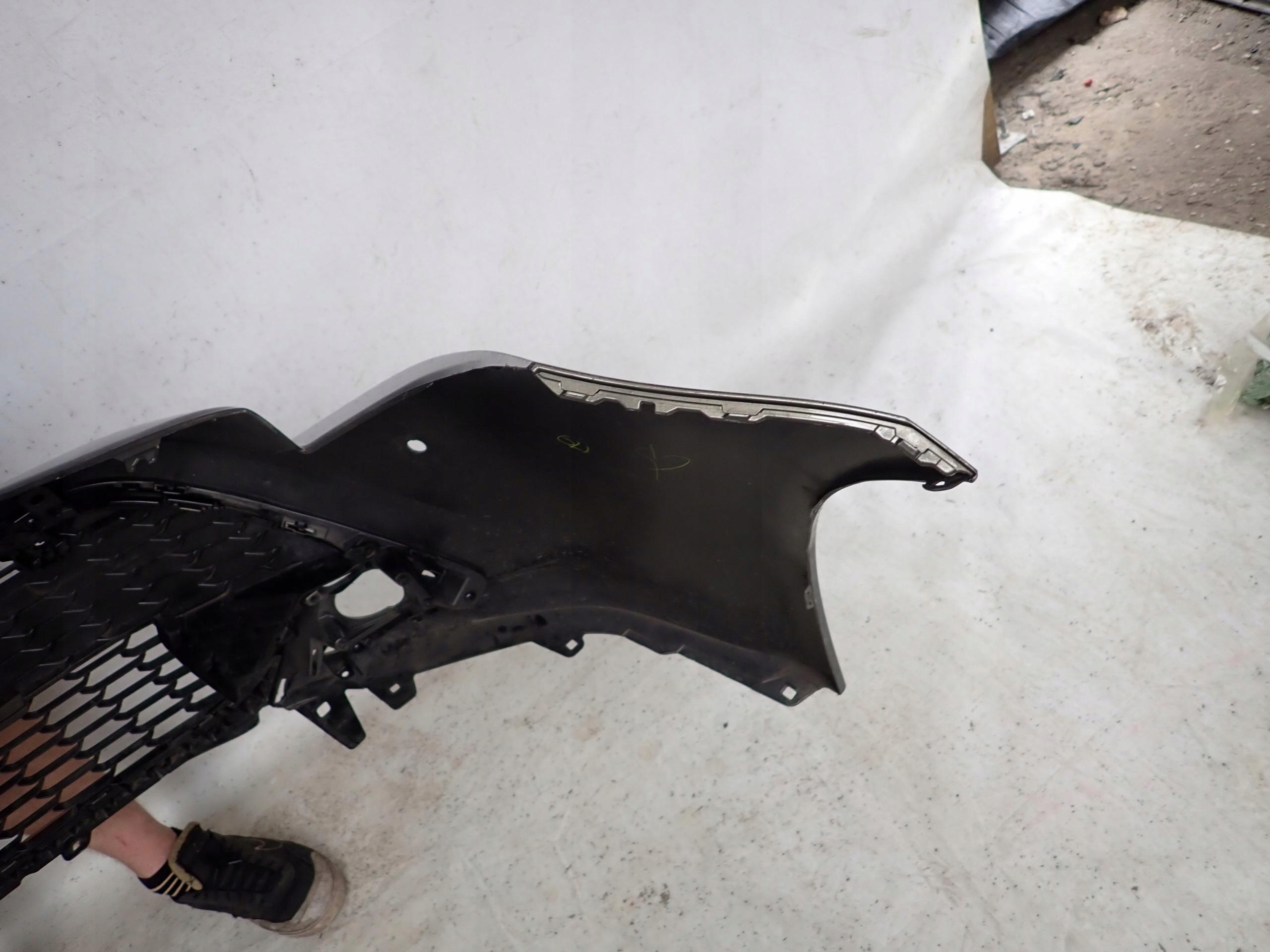 TOYOTA COROLLA XII E21 KOMBI HB bumper front front PDC
