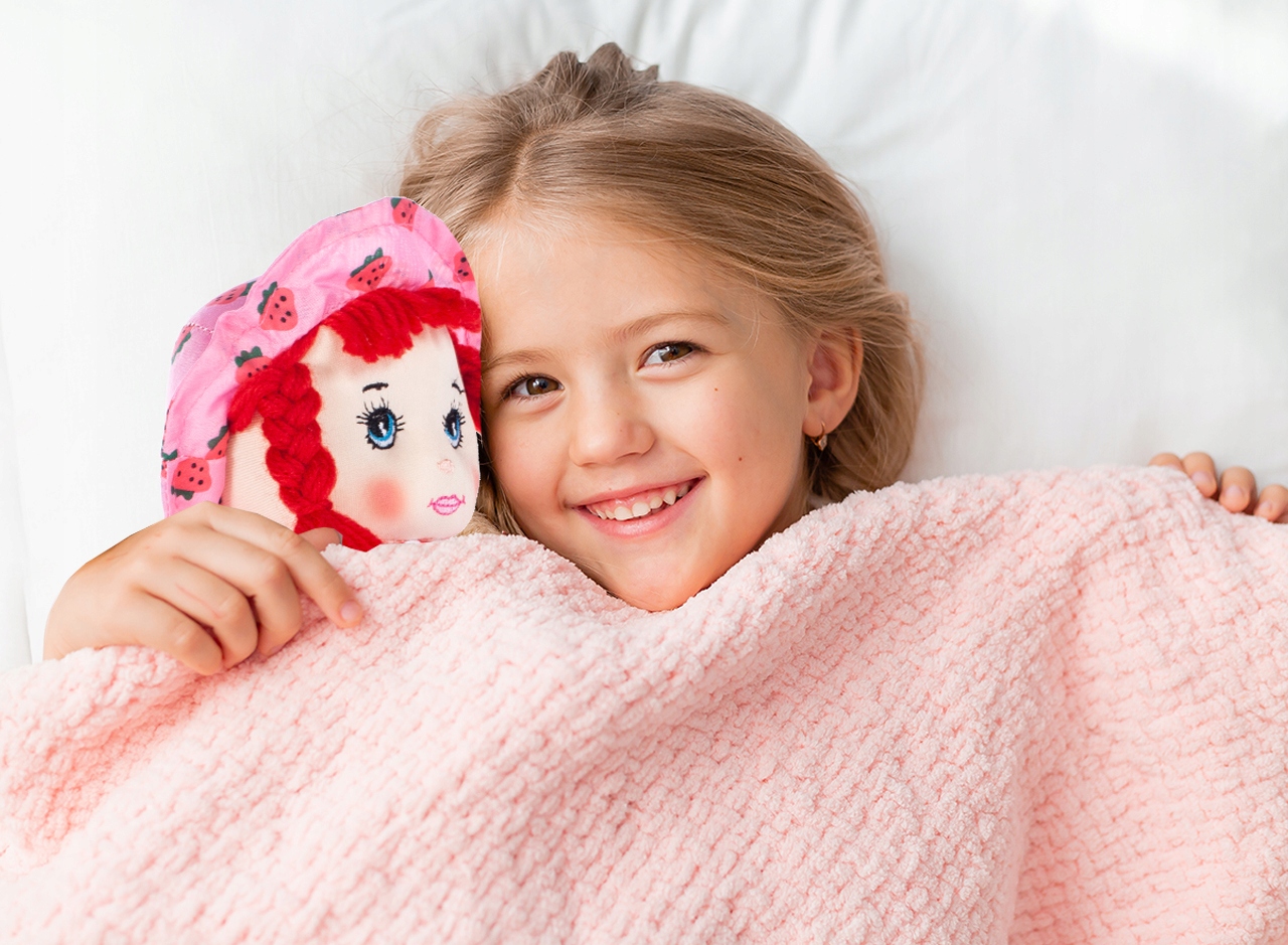 Stoffpuppe Marysia, kuscheliges Maskottchen für ein Mädchen, 25 cm, Produktbreite: 16 cm