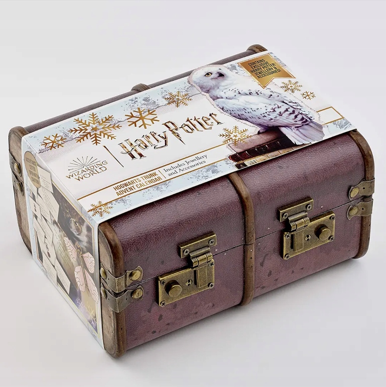 Адвент-календарь Harry Potter Hogwarts в виде сундучка, 24 украшения и аксессуара