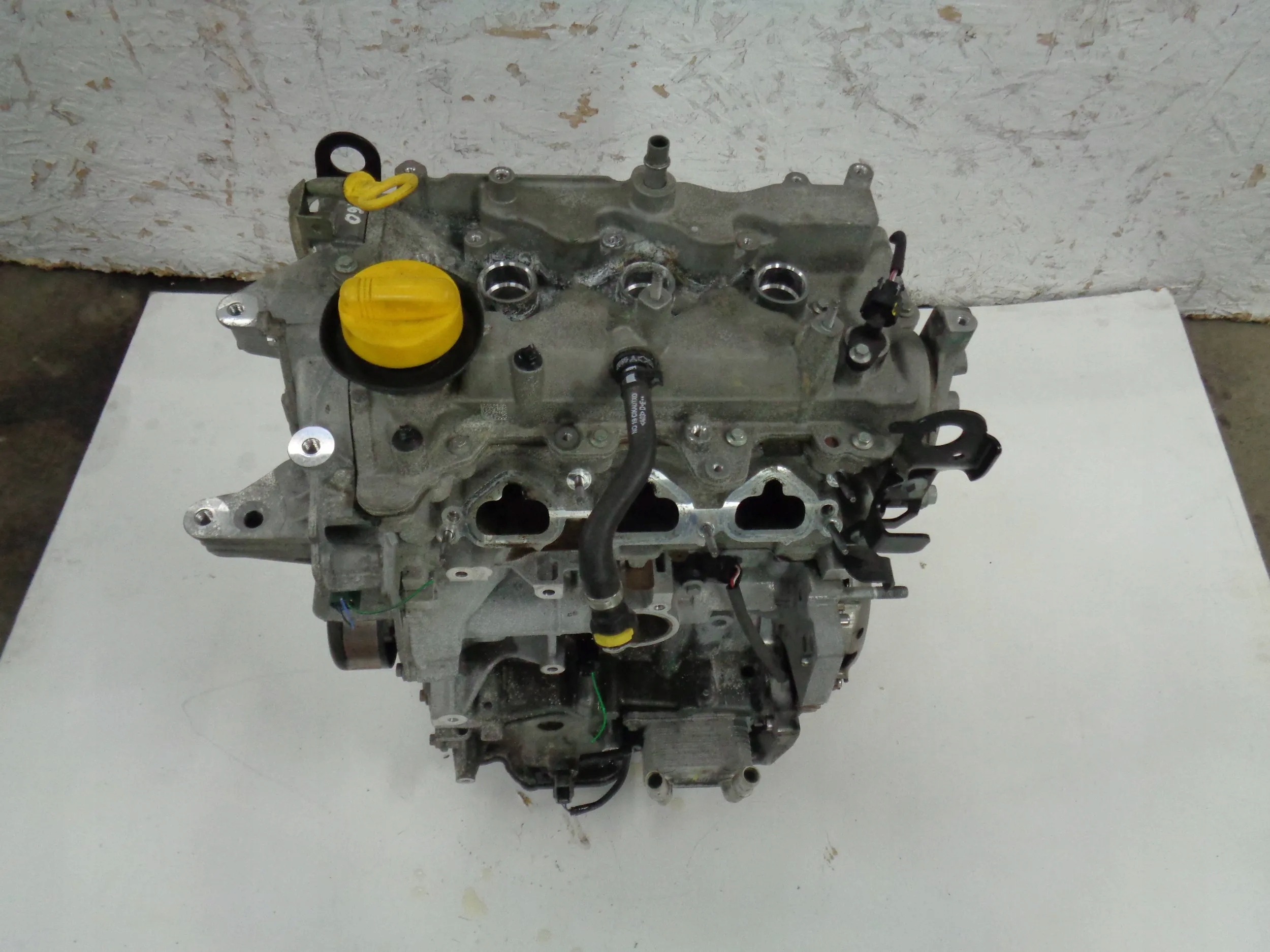 Dacia sandero logan clio iv captur 0.9 tce двигатель h4bg412 19r