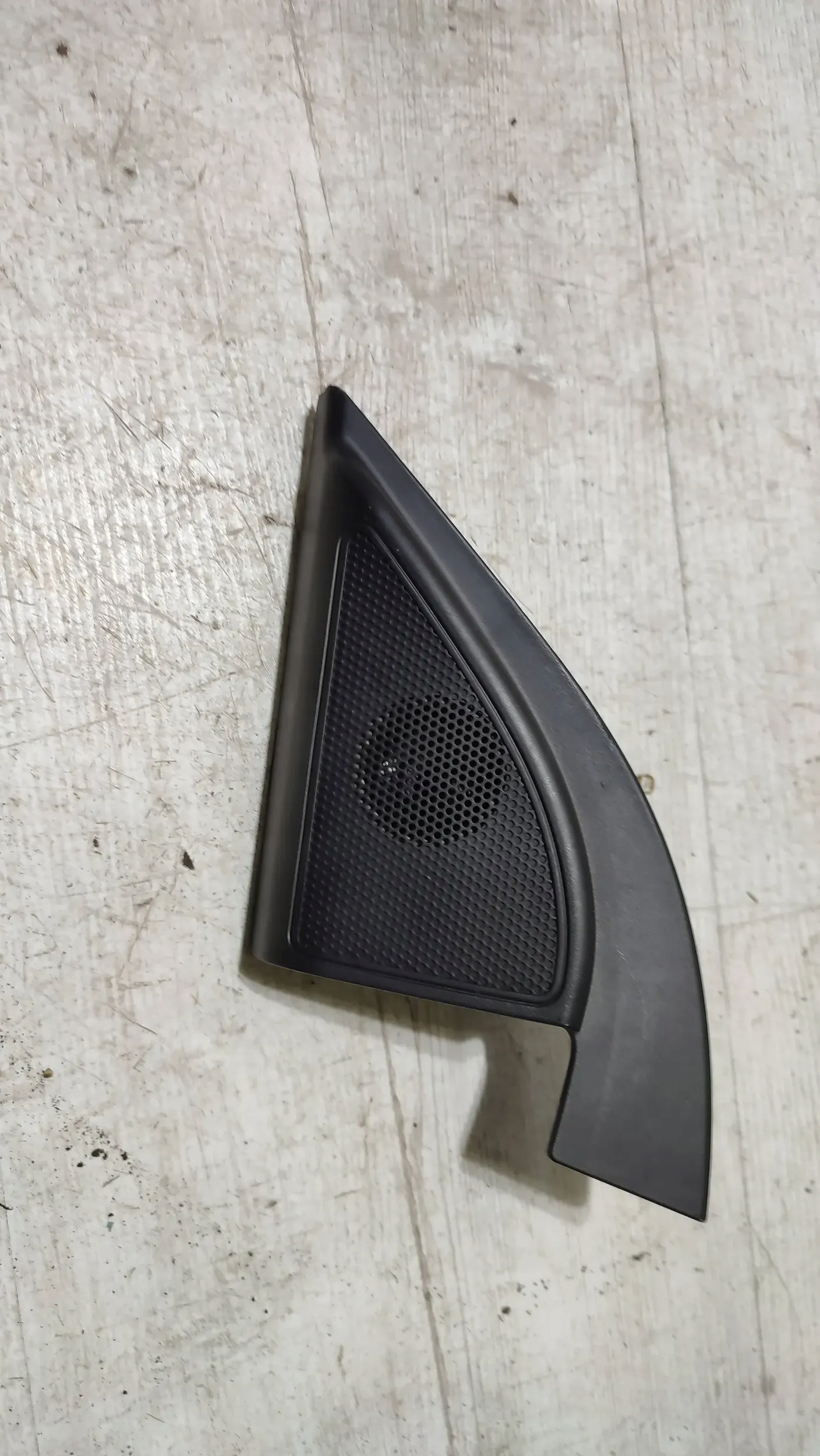KIA Rio IV 18r front side left speaker cover mirrors
