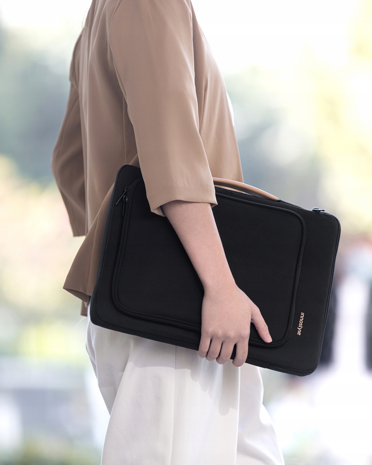 INNOSTYLE TORBA NA LAPTOPA 14" WODOODPORNA ETUI CASE OMNIPROTECT CZARNA Marka innostyle