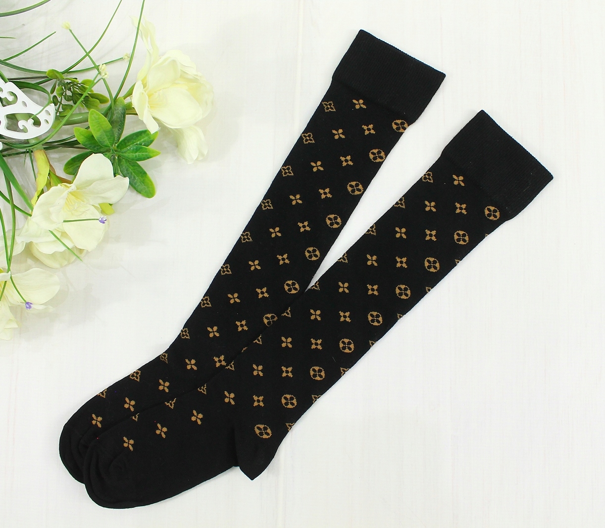 Czarne długie skarpety podkolanówki 34-38 Rozmiar (new) 146 (141 - 146 cm)