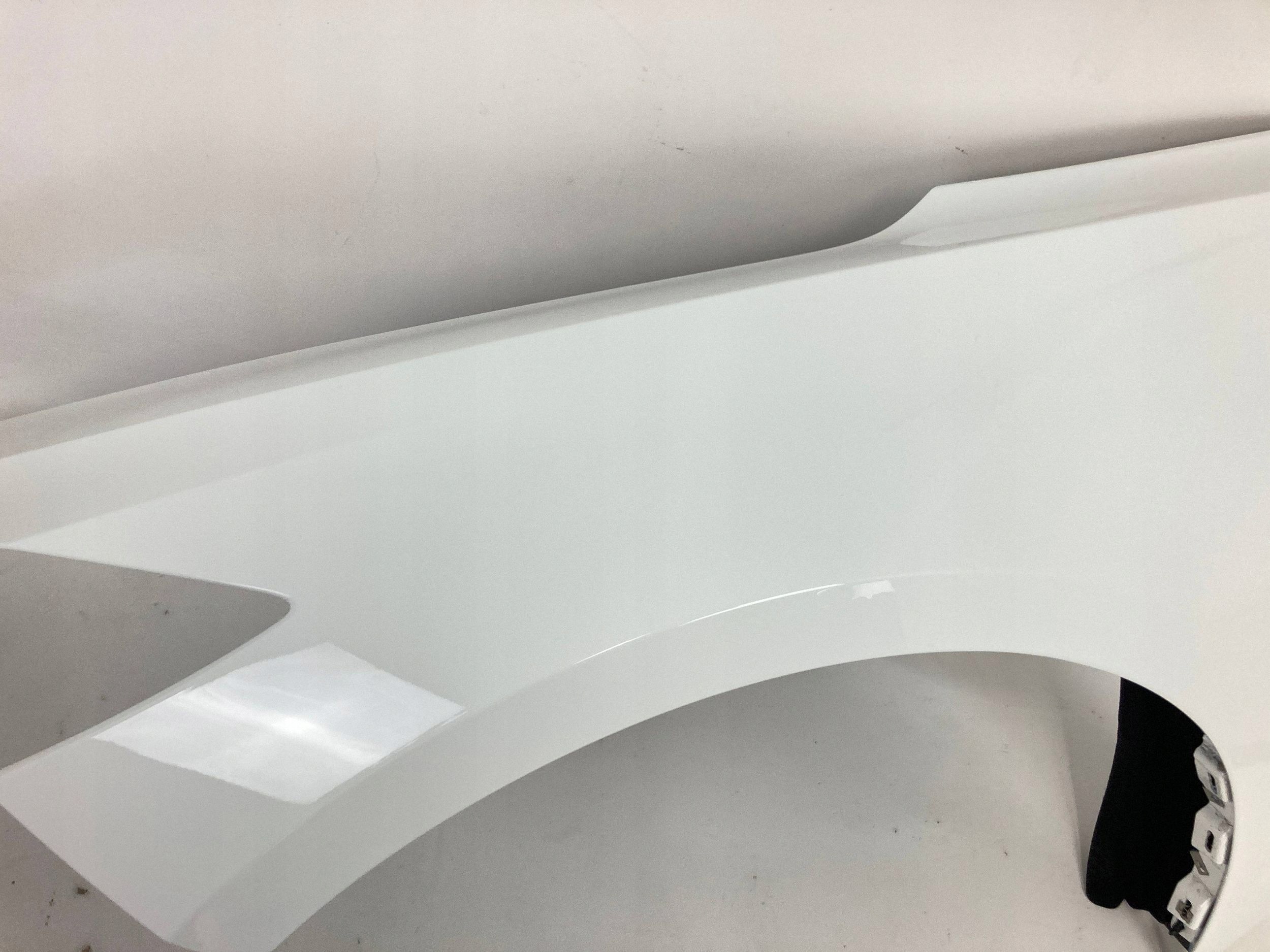 Chevrolet Corvette C8 Stingray Z51 fender front left 2020-2026 OEM