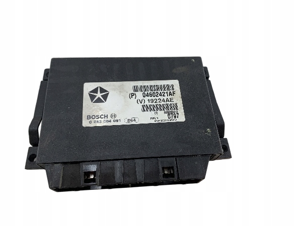 CHRYSLER 300C module unité de commande électronique uce PDC capteurs stationnement 04602421AF