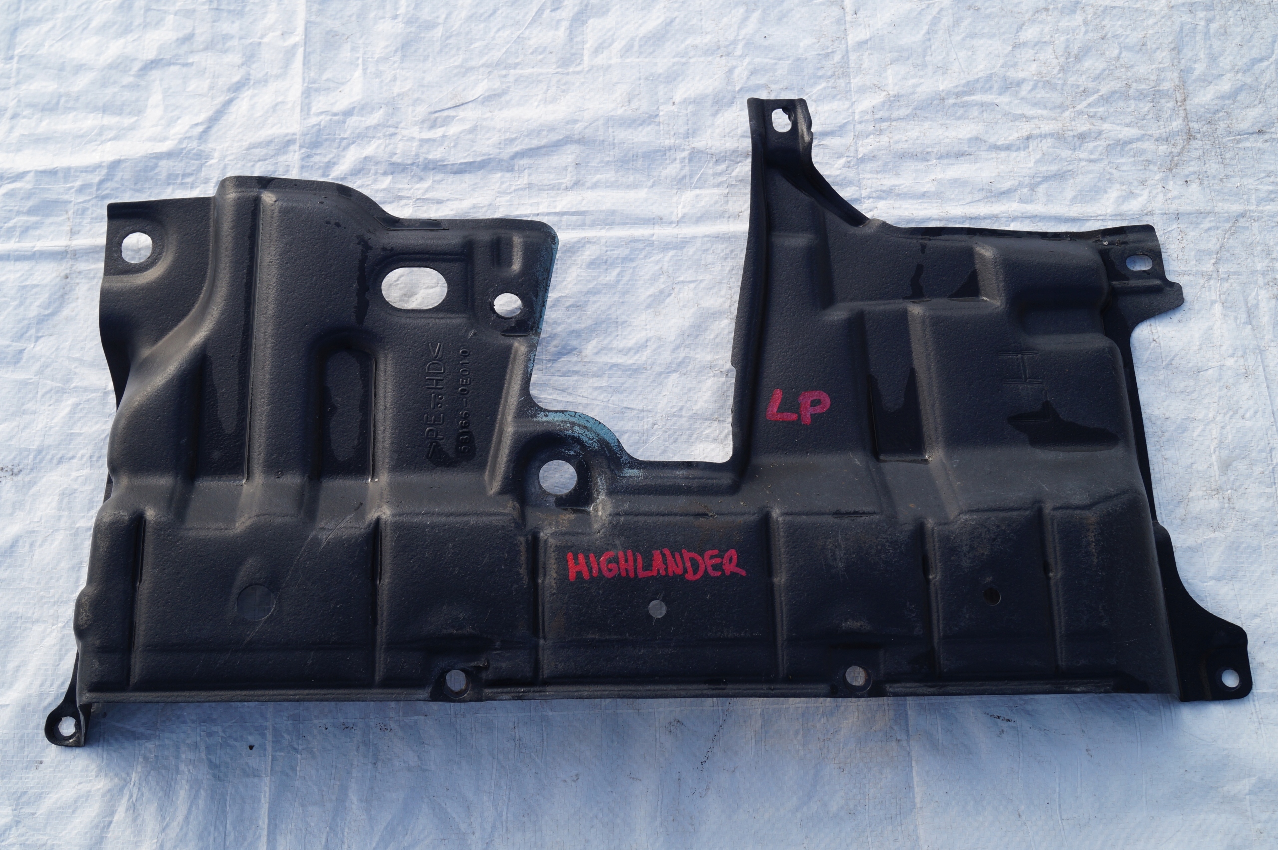 cover chassis front left TOYOTA HIGHLANDER II 2