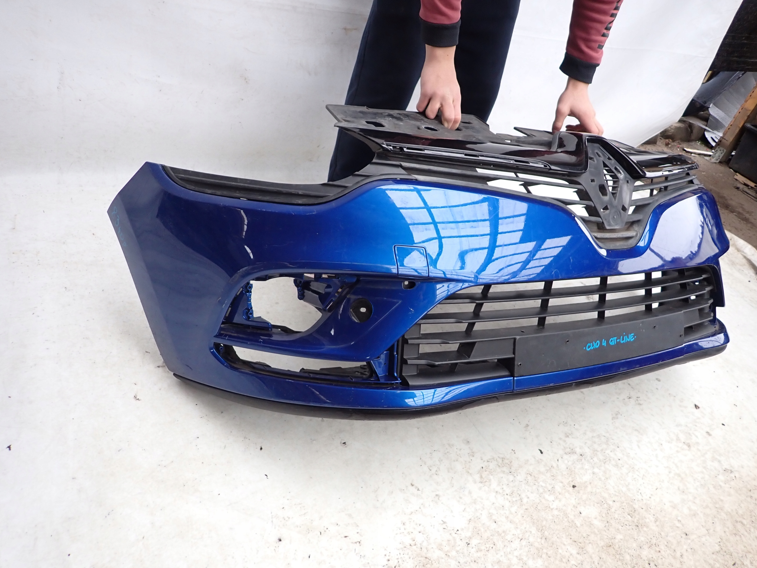 RENAULT CLIO IV 4 GT-LINE LIFT 16- bumper front front