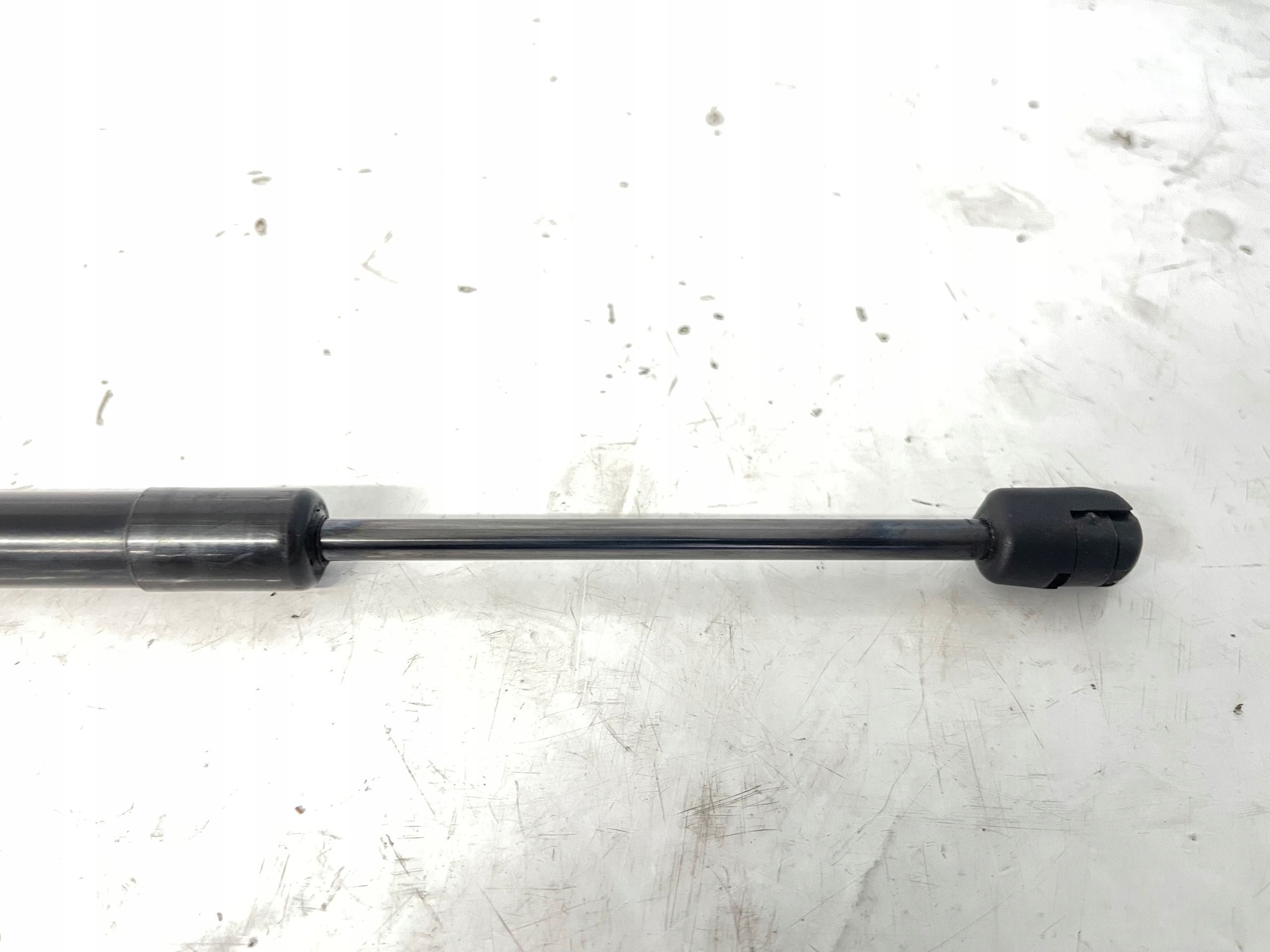 AUDI A6 C7 damper telescope bonnets 4G8823359A