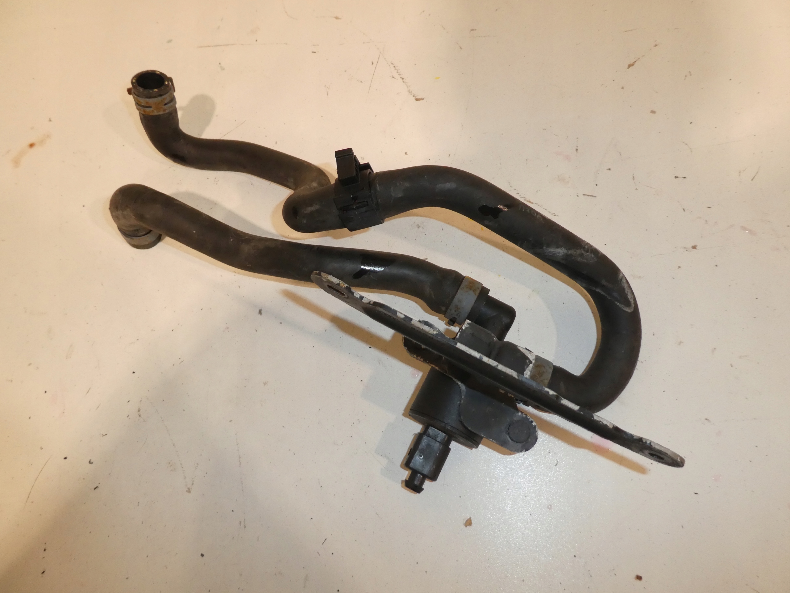 VW AUDI Wasserpumpe Sensor 4H0121671B