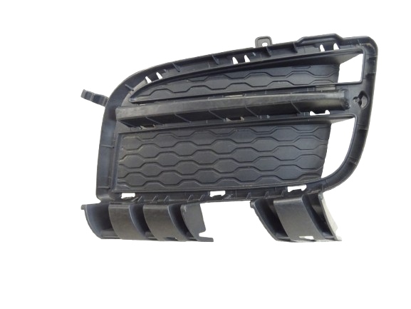 grid of a bumper front front left JAGUAR XE X760 GX73-8B290-CA
