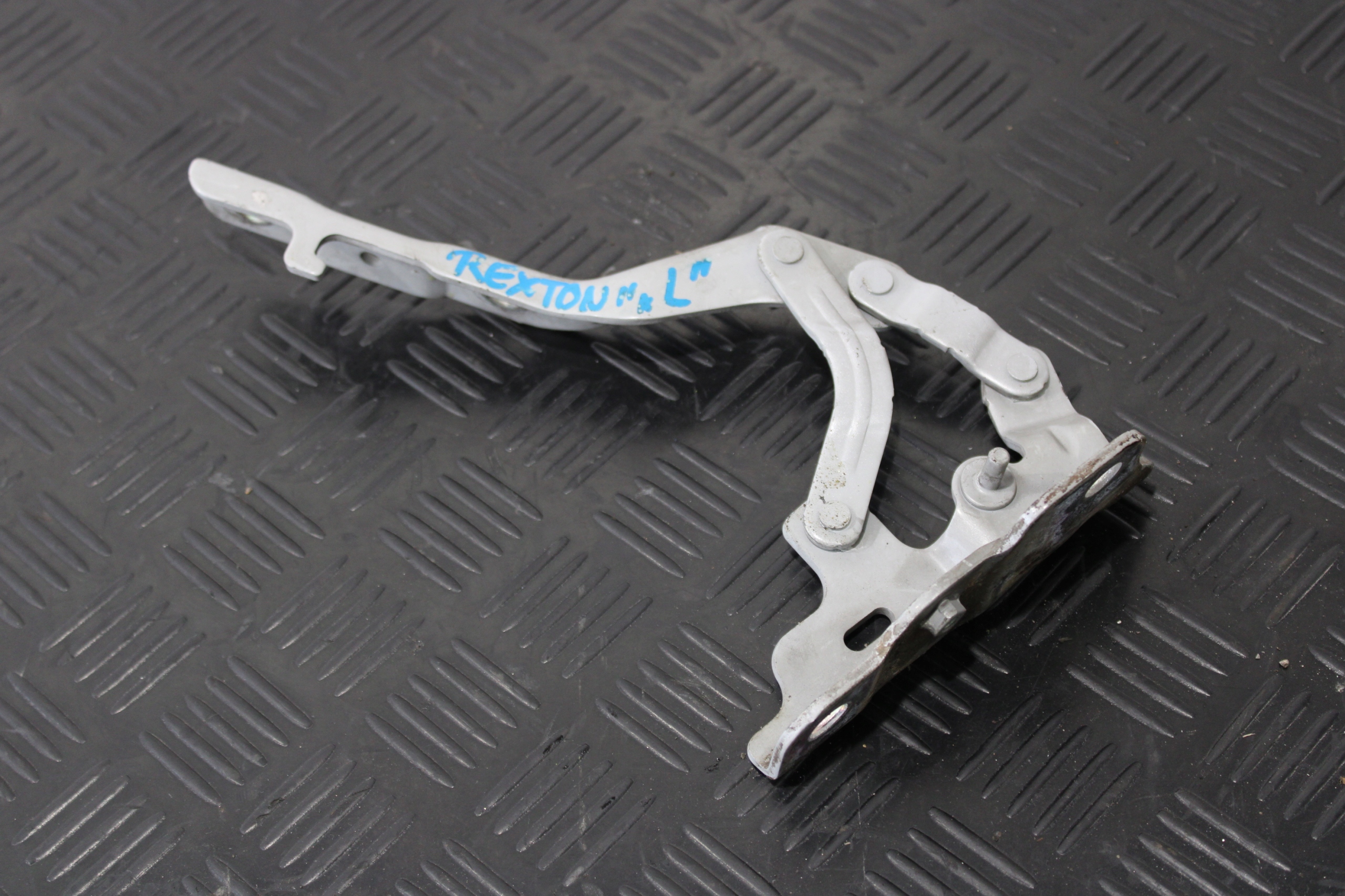 hinge bonnets left SSANGYONG REXTON 2 II G4