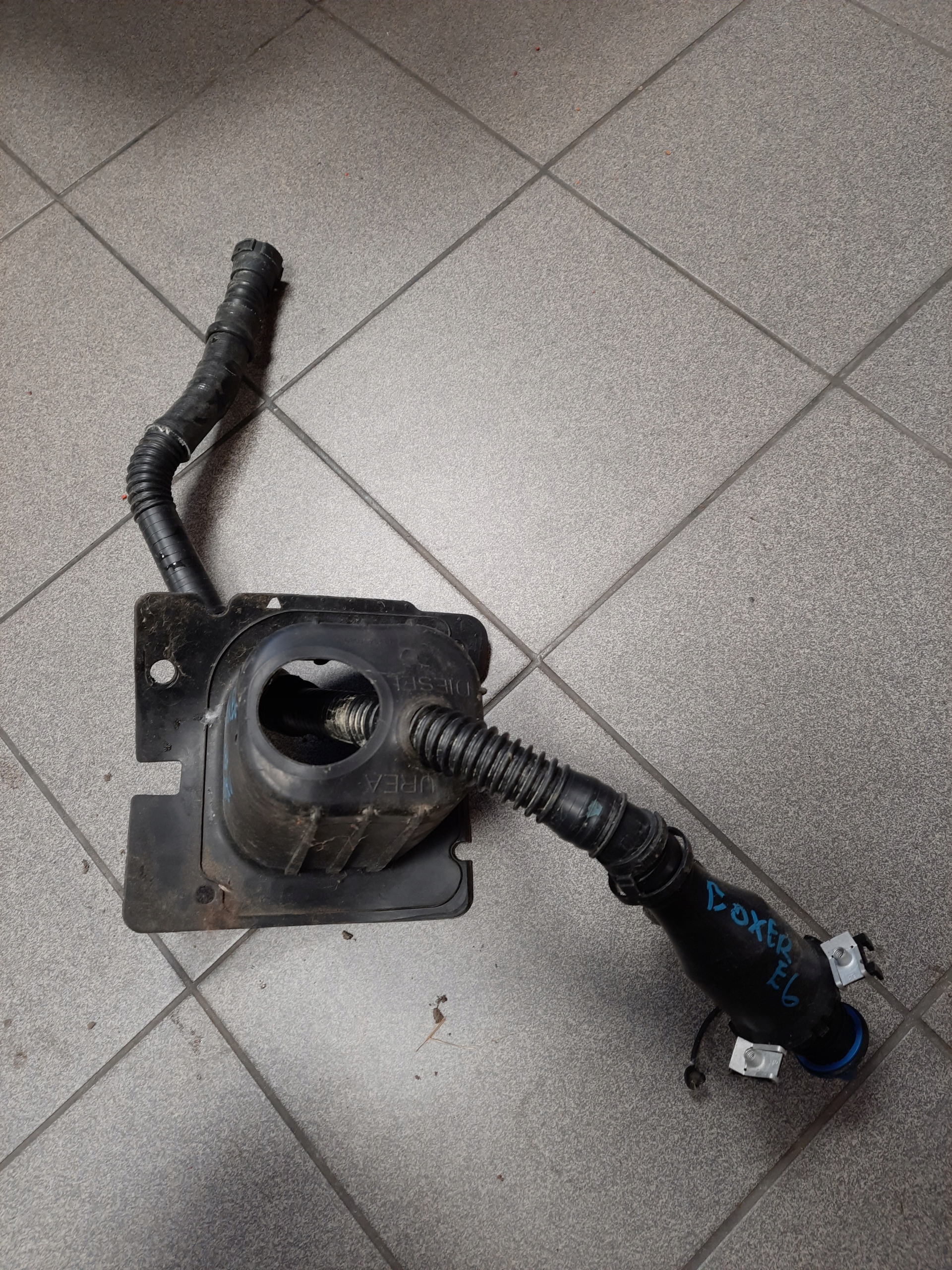 WLEW Tubi ADBLUE BOXER 16-21R 2.0BLUEHDI E6 422008700
